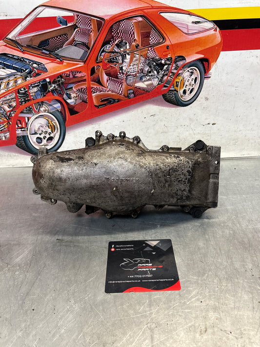 Porsche 928 throttle body, used 9281101933R / 0438120049