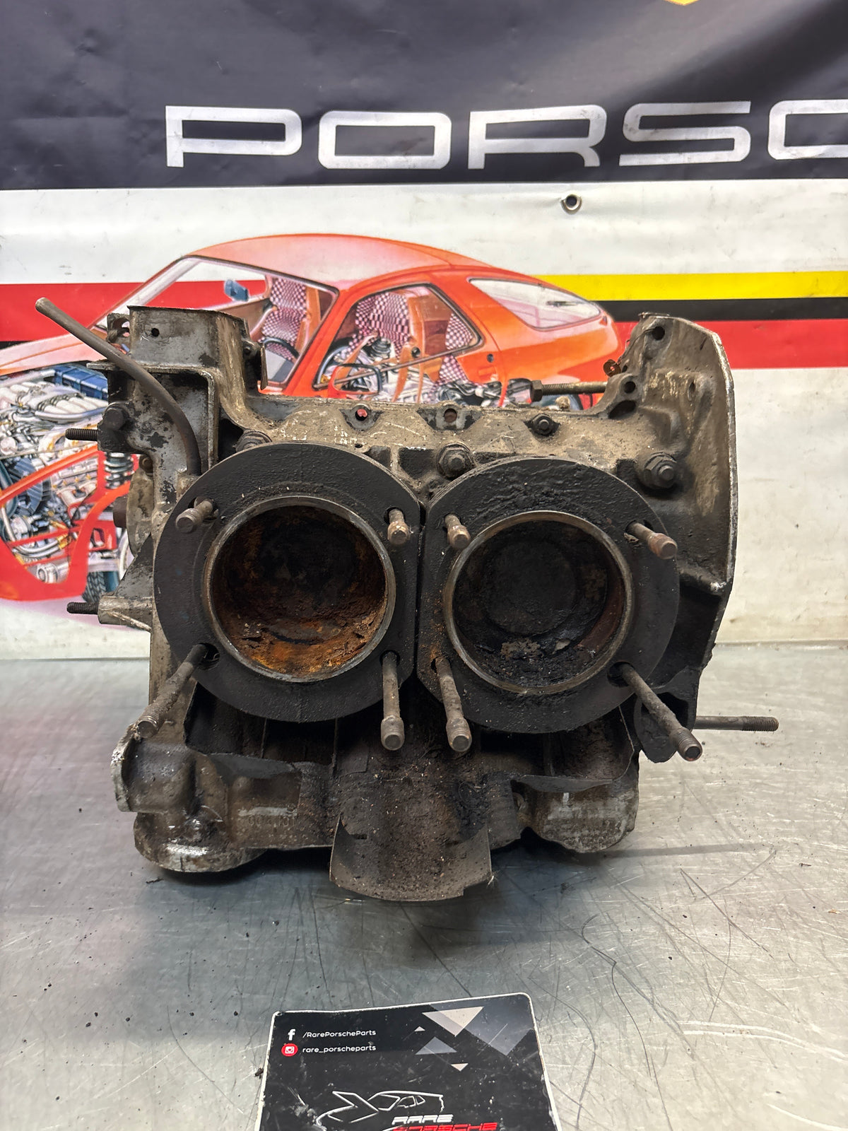 Porsche 914 1.7 engine with cylinder heads, pistons and crankshaft, spares or repair EA076922