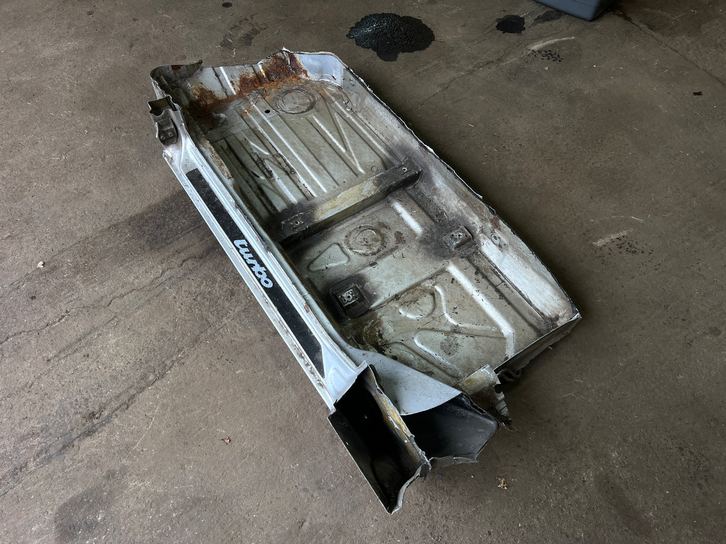 Porsche 924 Turbo RHD left floor pan section with sill 94450150100