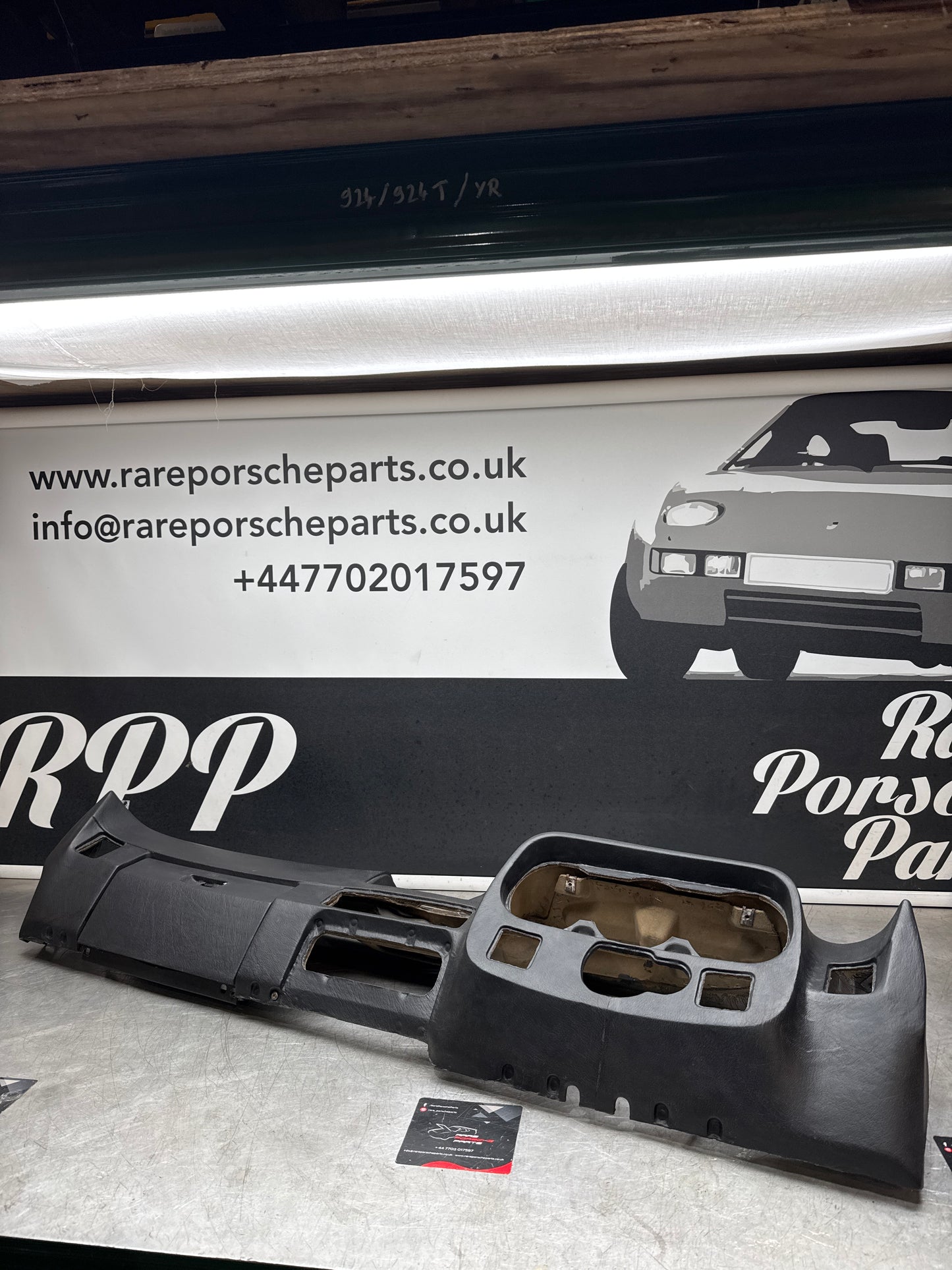 Porsche 924 944 reupholstered dashboard, black, with glove box lid