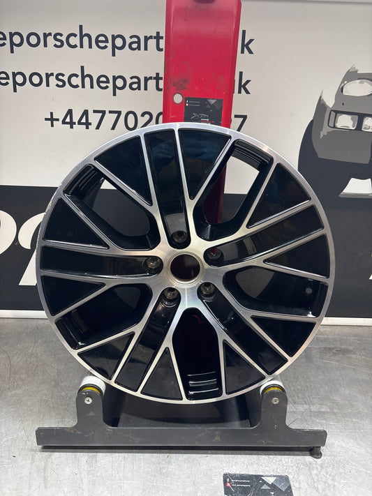 Porsche Taycan Turbo Aero wheel 11Jx20" ET60 rim 9J1601025CS used, very nice condition