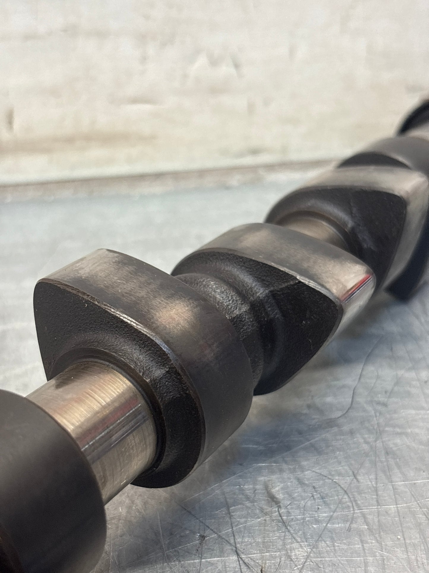 Porsche 924 / 924 Turbo camshaft 046109021 used