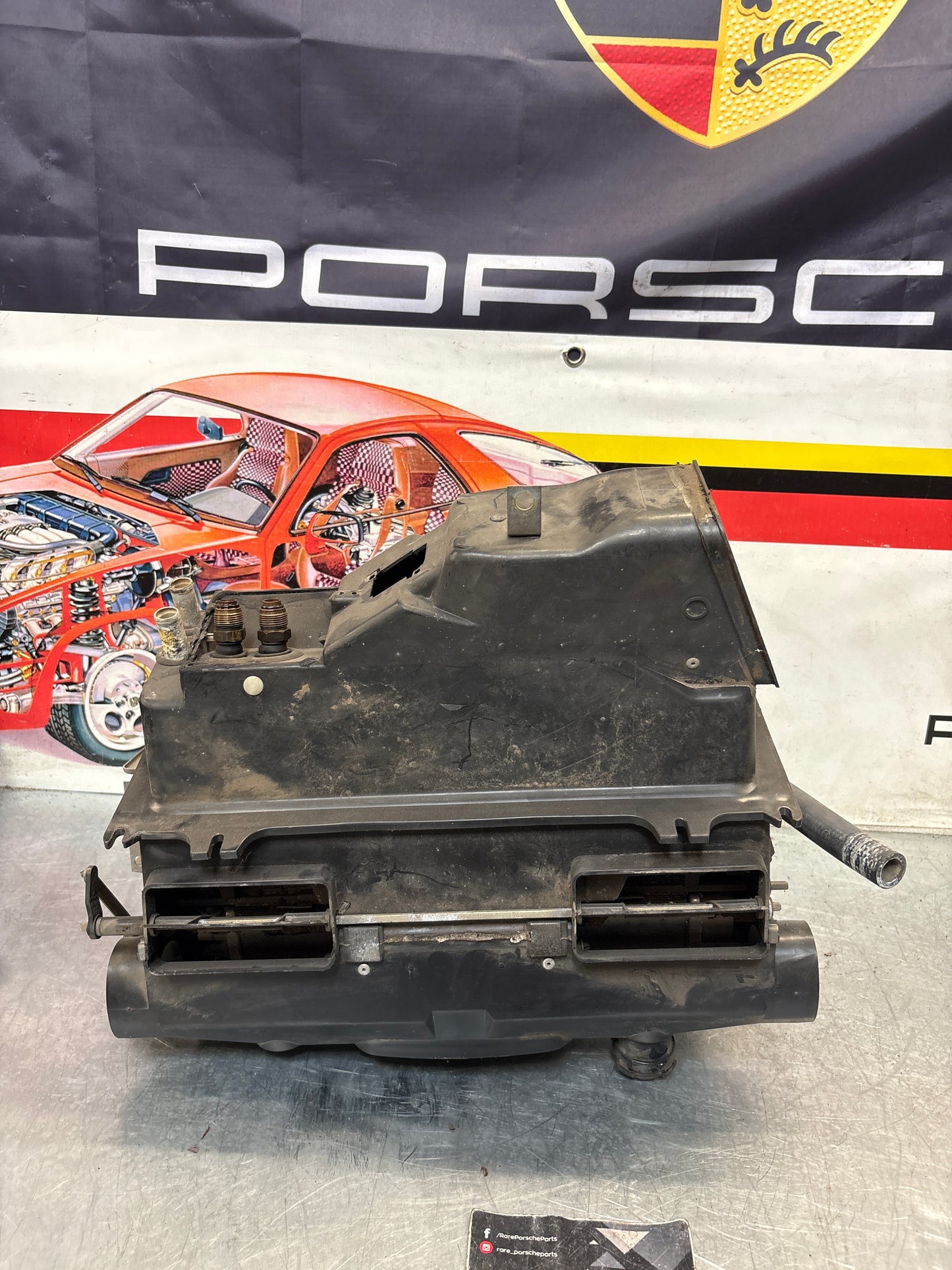 Porsche 928 heater box, LHD, 92857303604, used