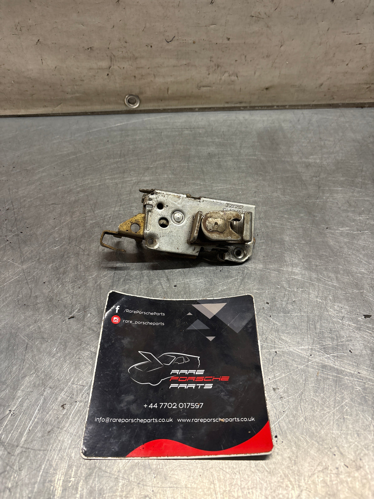 Porsche 914 trunk lock, used 91453105311