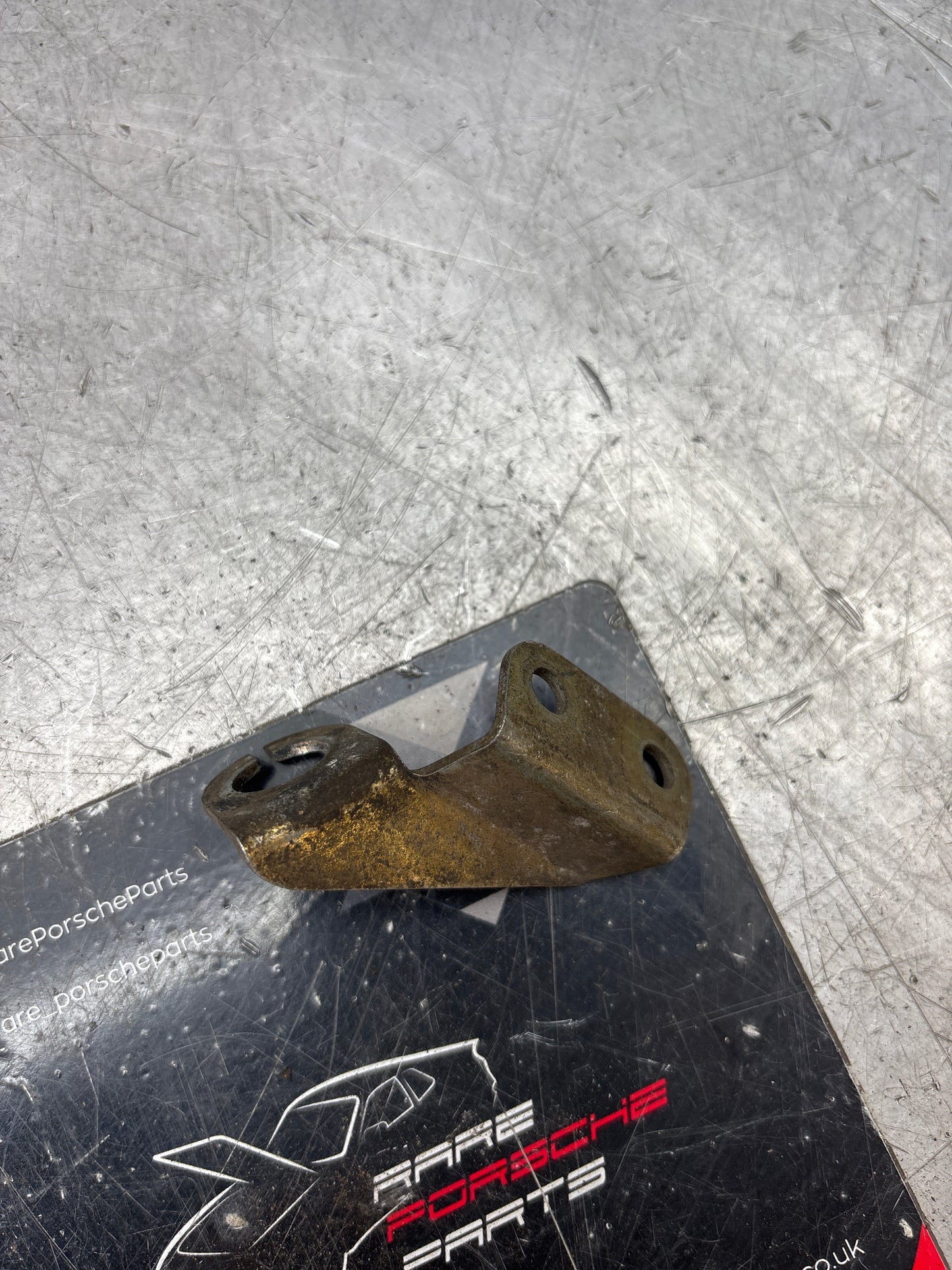 Porsche 944S 16V accelerator cable bracket used, 94411022400
