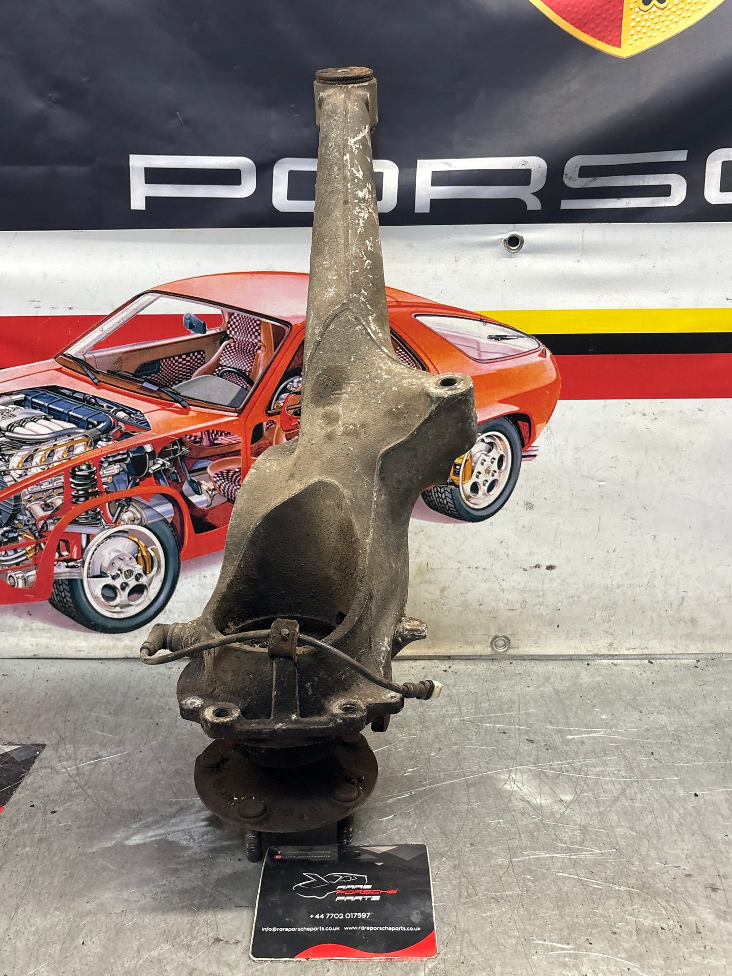 Porsche 944 alloy rear left trailing arm, used 95133151305 / 9513315134R used, with hubs