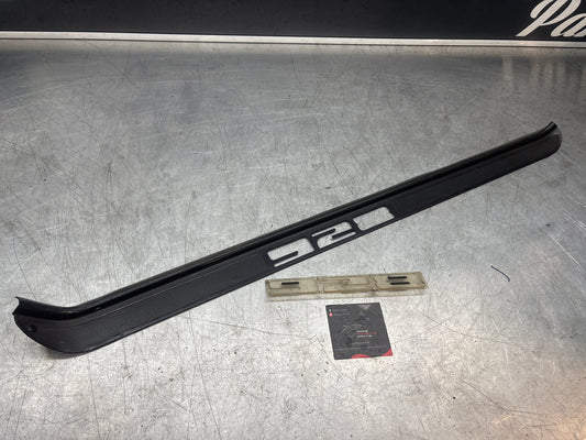 Porsche 928 scuff plate, door sill trim, right, O/S 92855105602 used