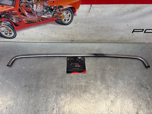 Porsche 928 rear window cover strip, used 92855915105