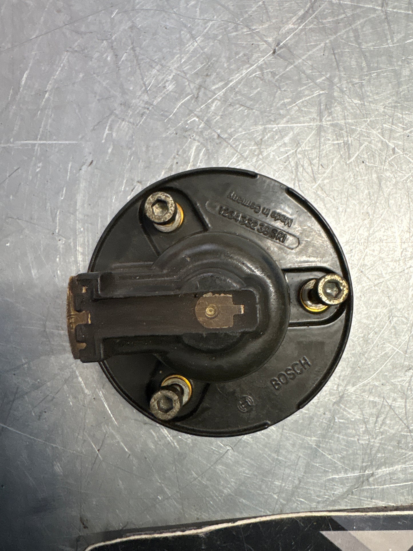 Porsche 944 S2 / 968 ignition rotor arm, used 94460221301