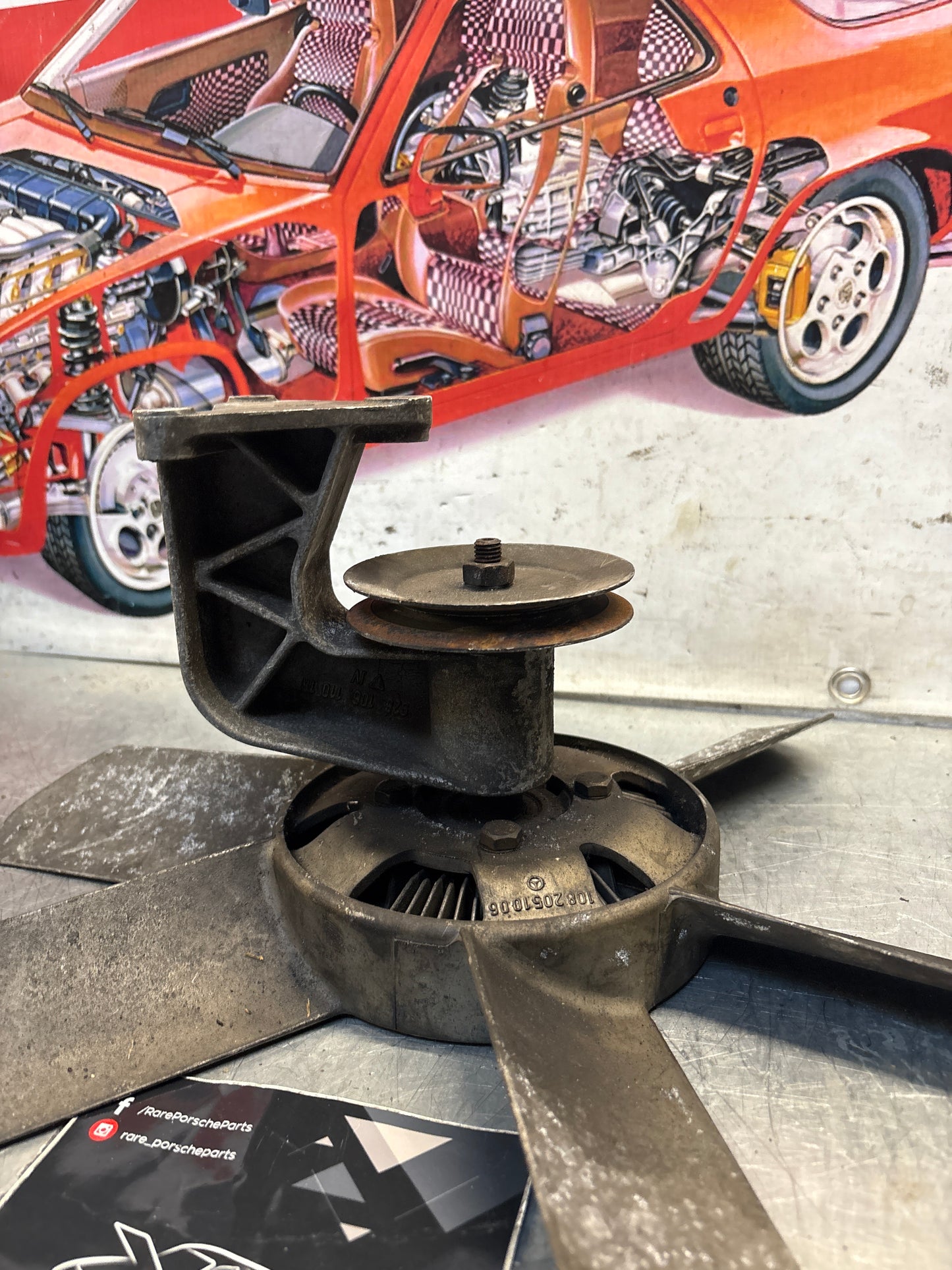 Porsche 928 Engine cooling viscous fan with bracket used 92810613701, 9281061101R
