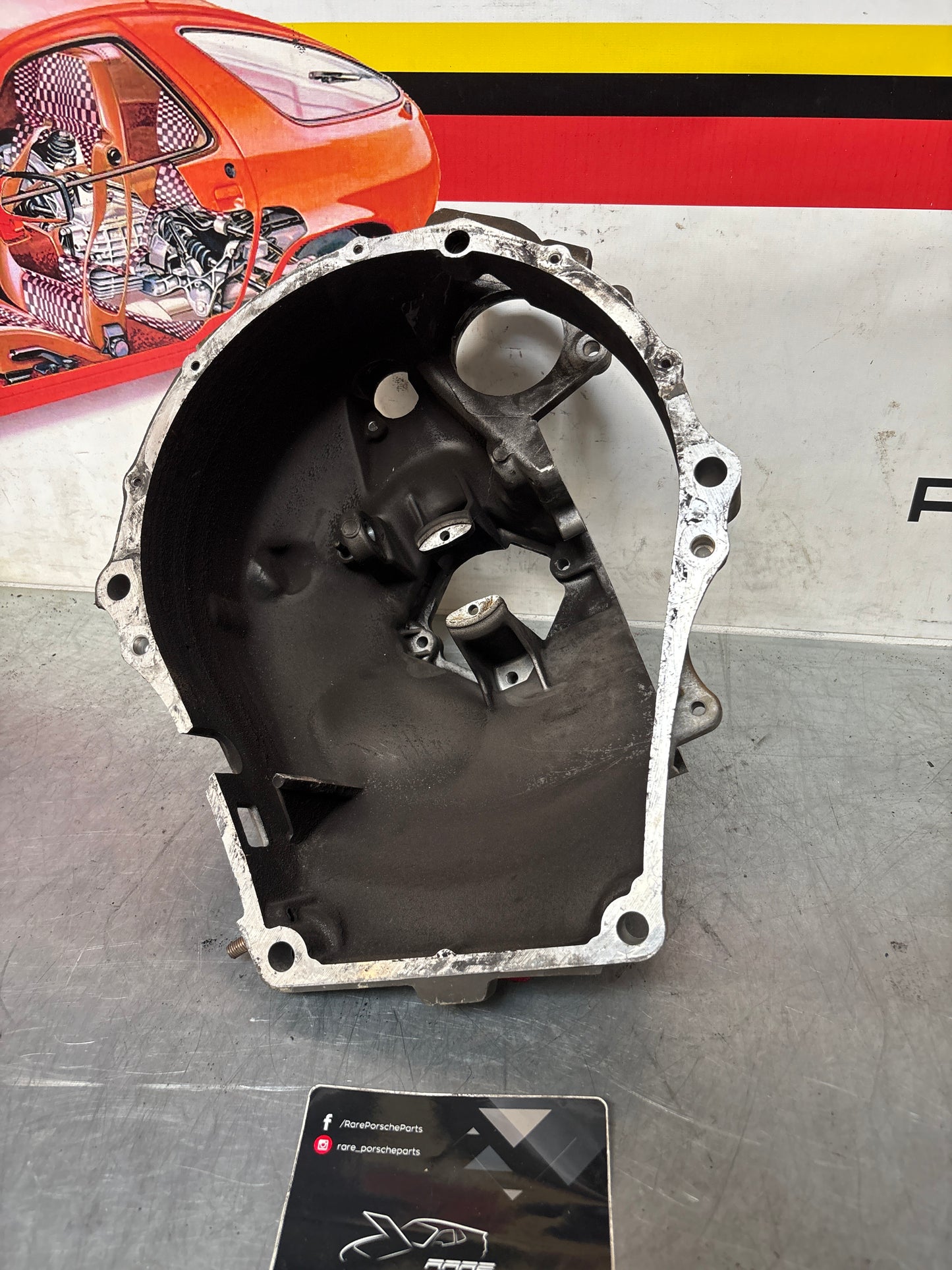 Porsche 968 Bell housing, used 94411634300