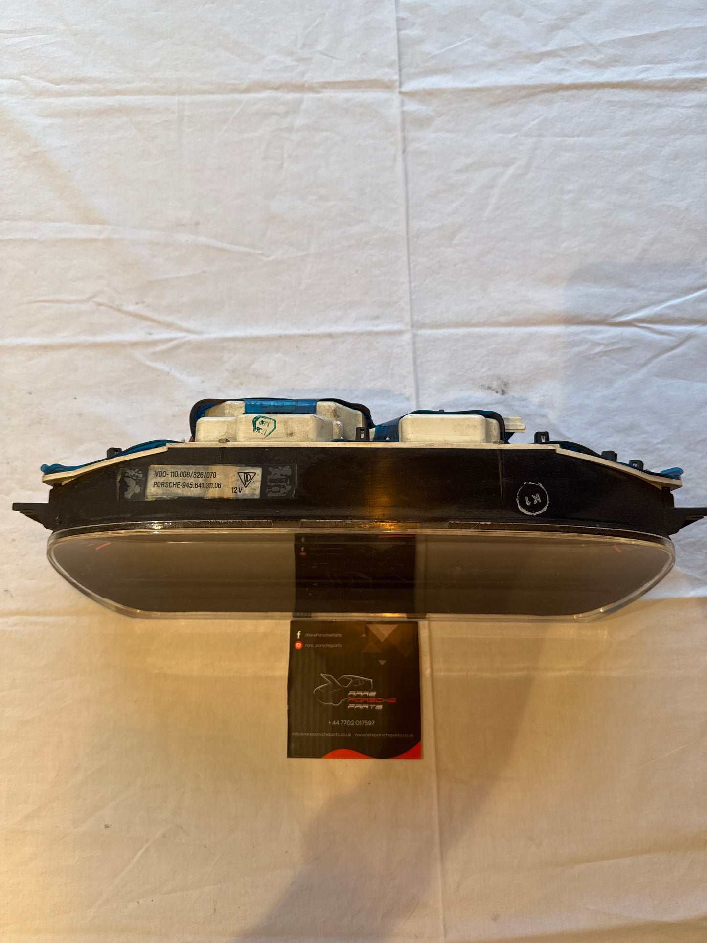 Porsche 944 dash clock binnacle pod speedometer, 94564131106 used 119979 miles plastic screen has some small scratches