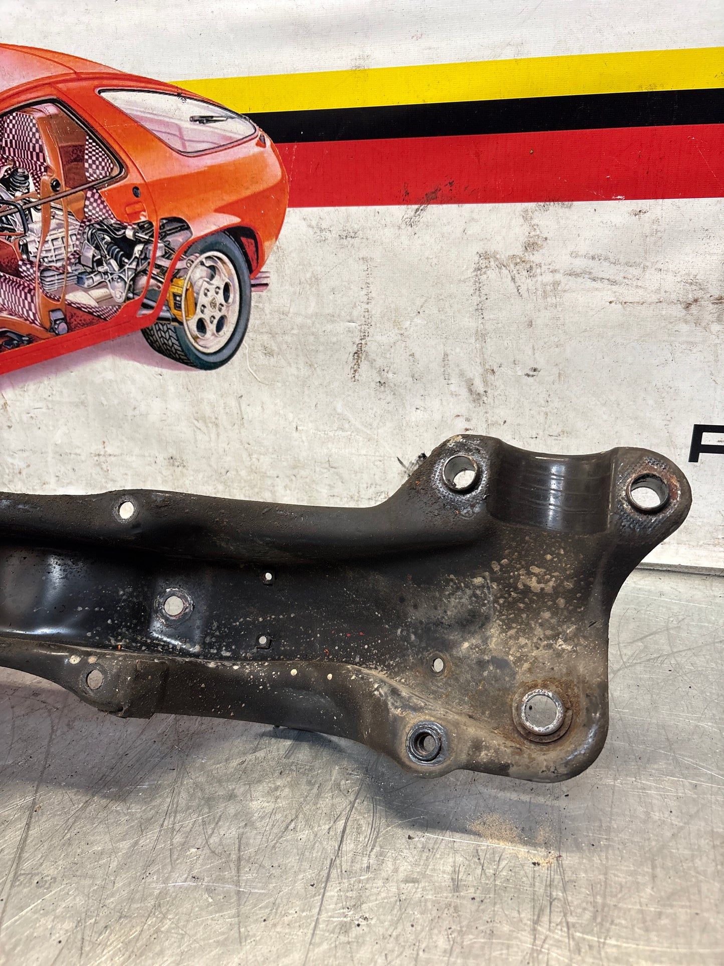 Porsche 928 -82 early engine mount, used 92837501106