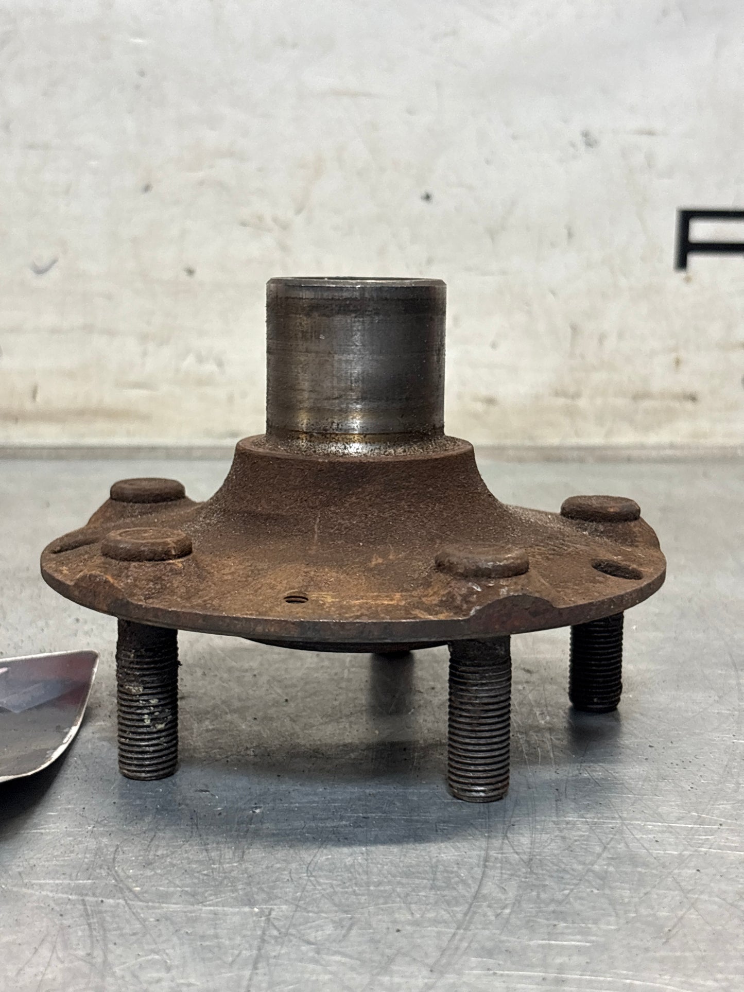 Porsche 928 rear wheel hub, 92833106507, used with short stud bolt