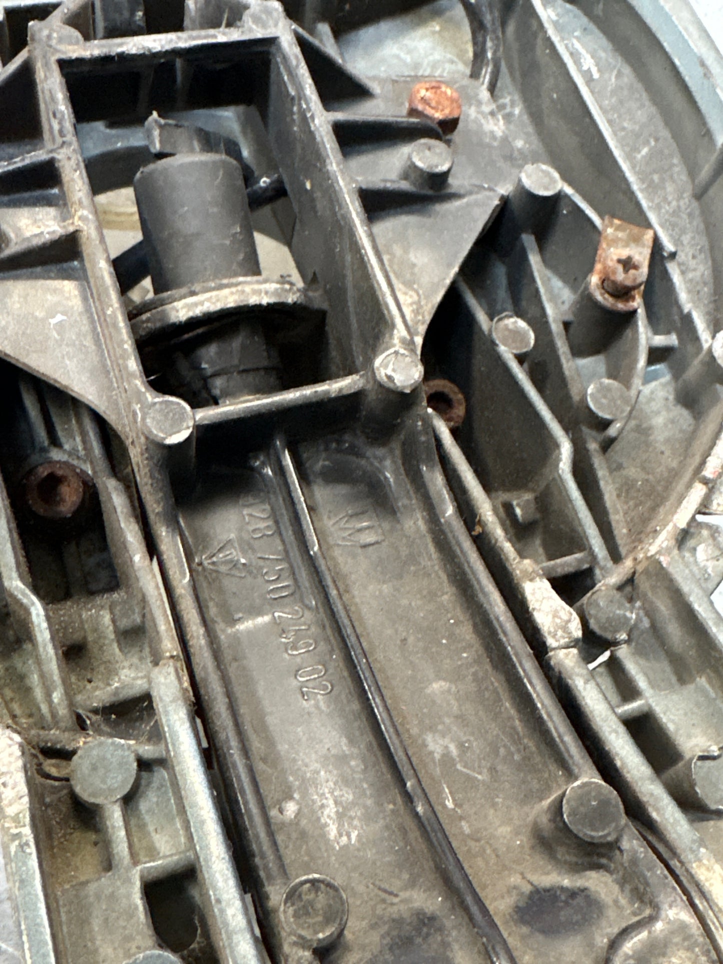 Porsche 928 right headlight swivel frame 92875024902 92875024302 used