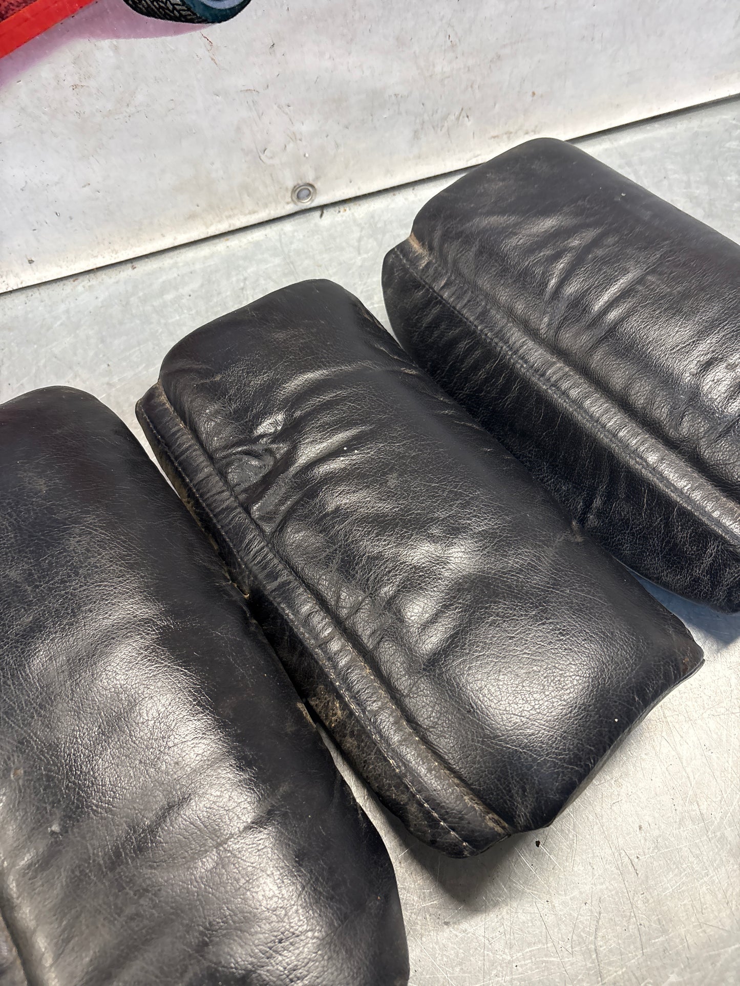 Porsche 928 rear left seat and center + upper cushion, used, black 92852205951 / 92852208751 / 92852204550