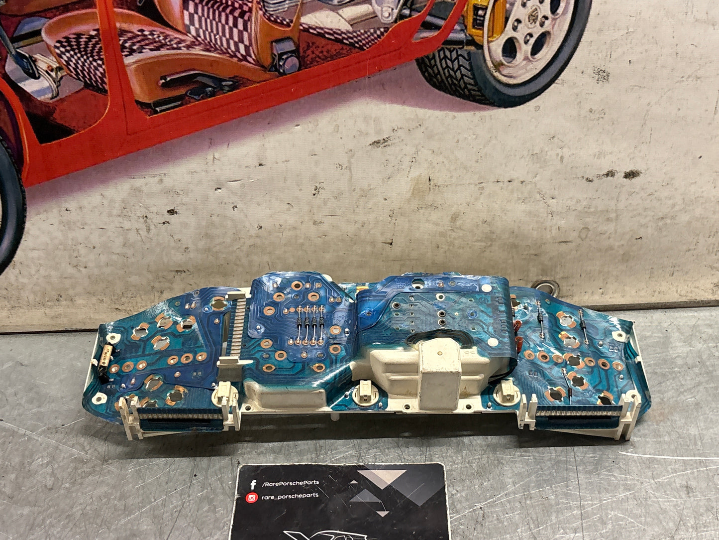 Porsche 928 instrument cluster circiut board, used VDO number: X15-1208034 / 88 481 487