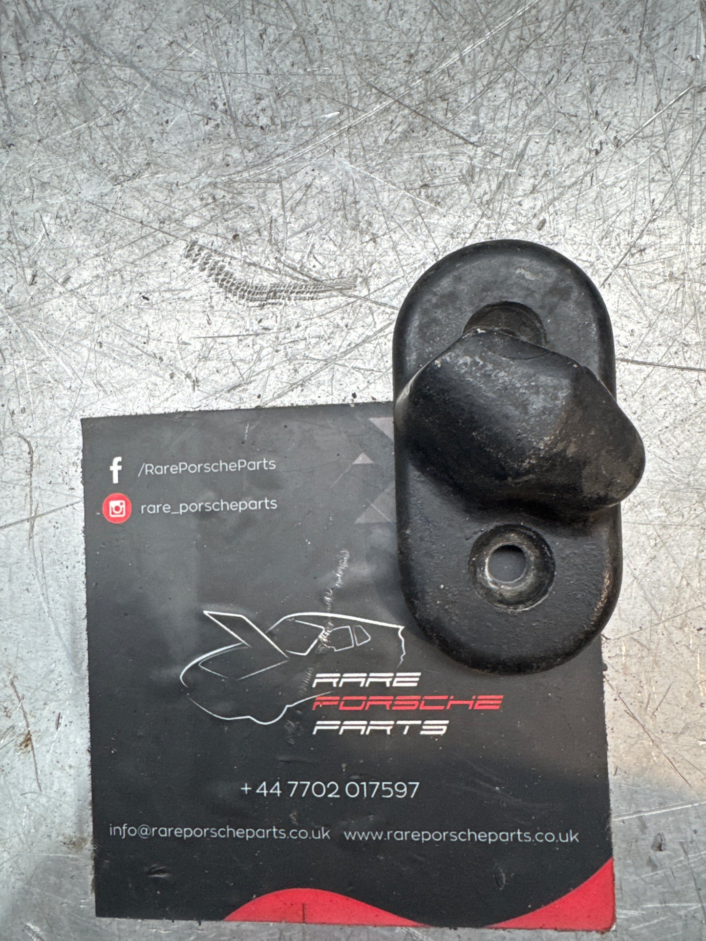 Porsche 944 / 924 Locking lug 111867329a used left
