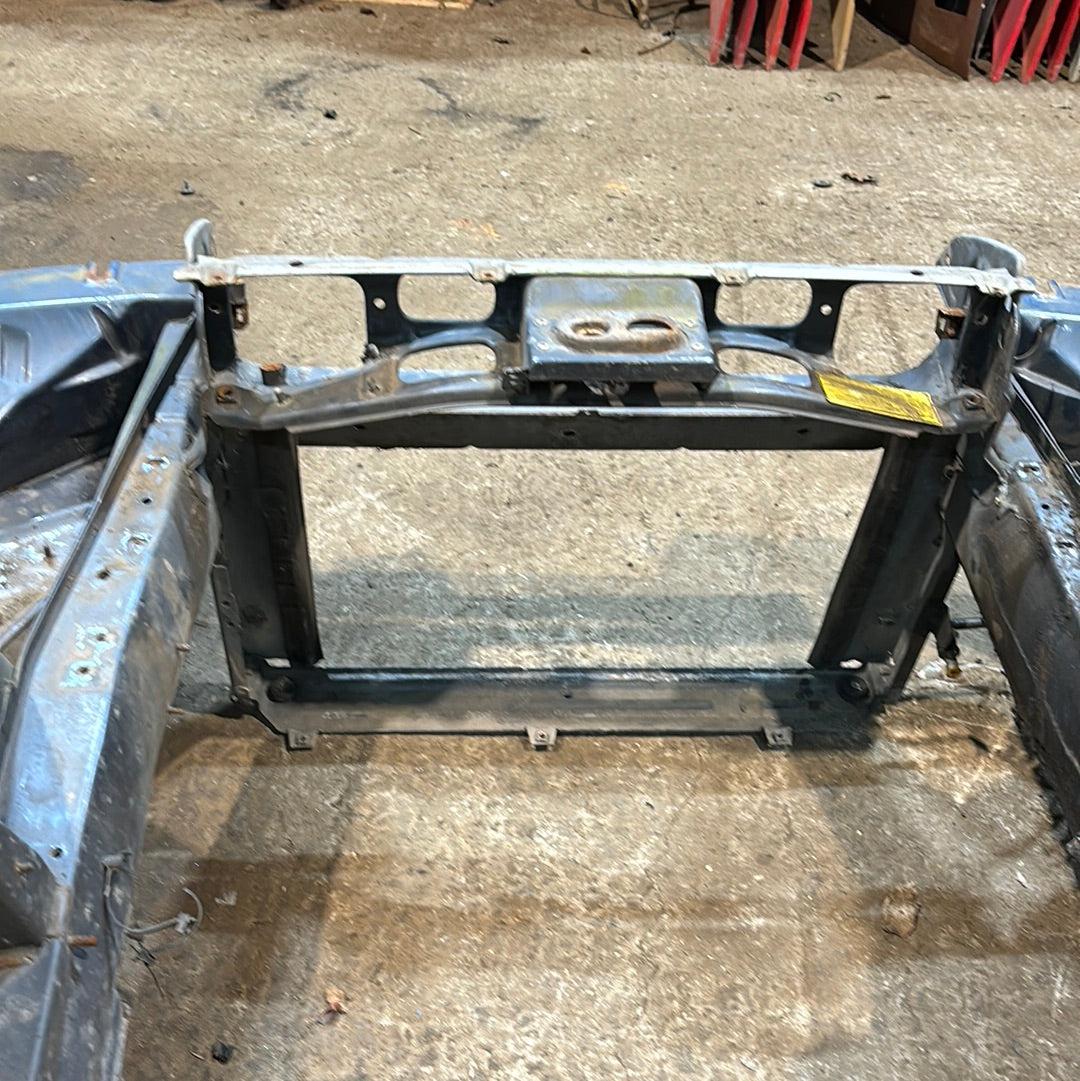 Porsche 944 Turbo / S / S2 Front end section cut