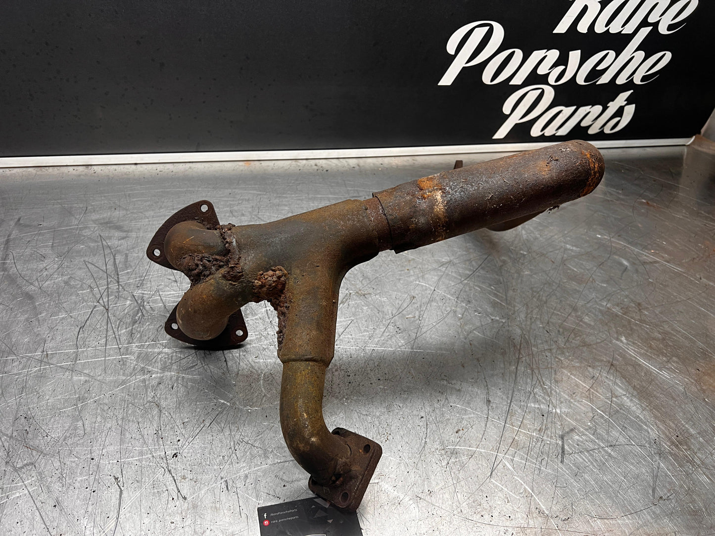 Porsche 944 Turbo exhaust cross over pipe 95111109615 spares or repair