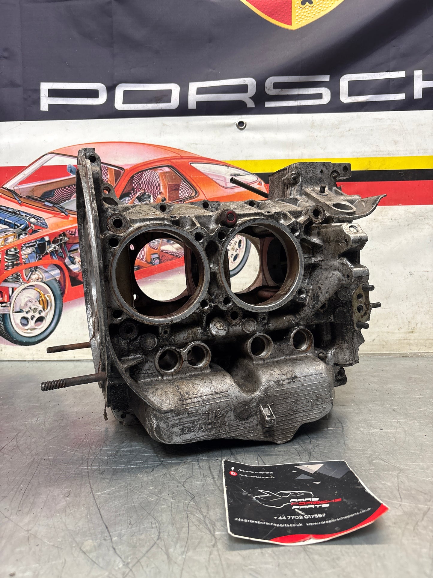 Porsche 914 1.8L engine case, used EC042661