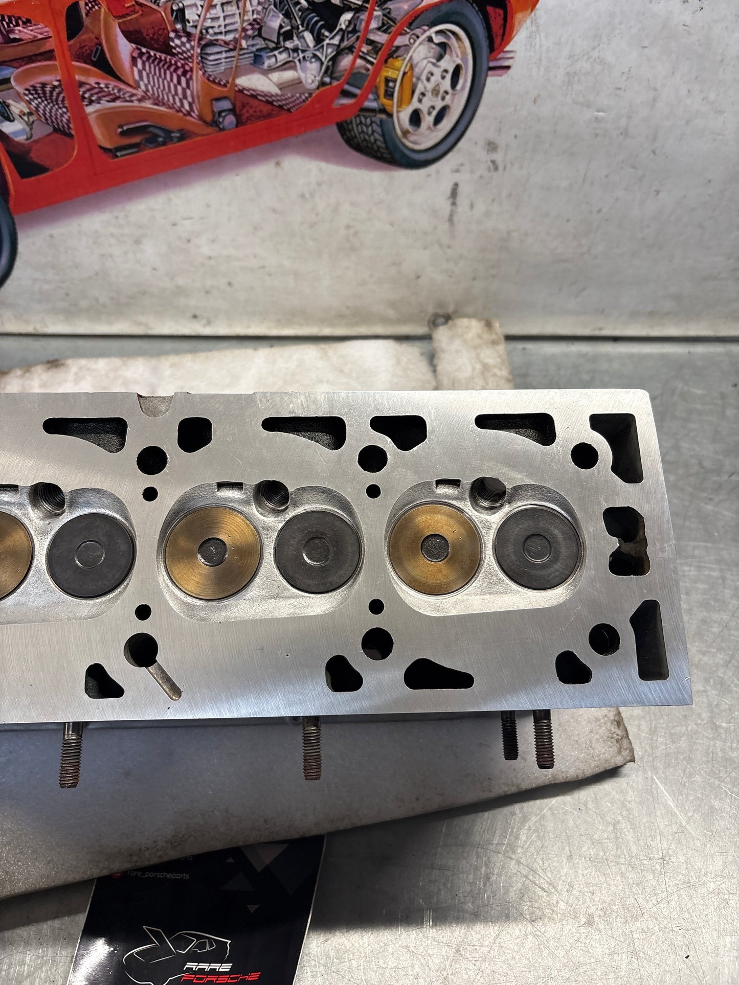 Porsche 924 Turbo reconditioned cylinder head without camshaft 9311043013R