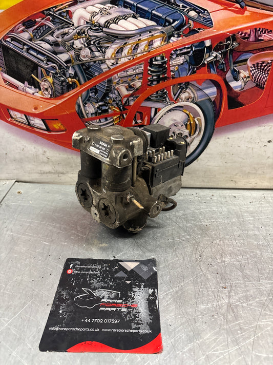 Porsche 928 S4 Bosch ABS pump, used 0265200039 / 92835575504