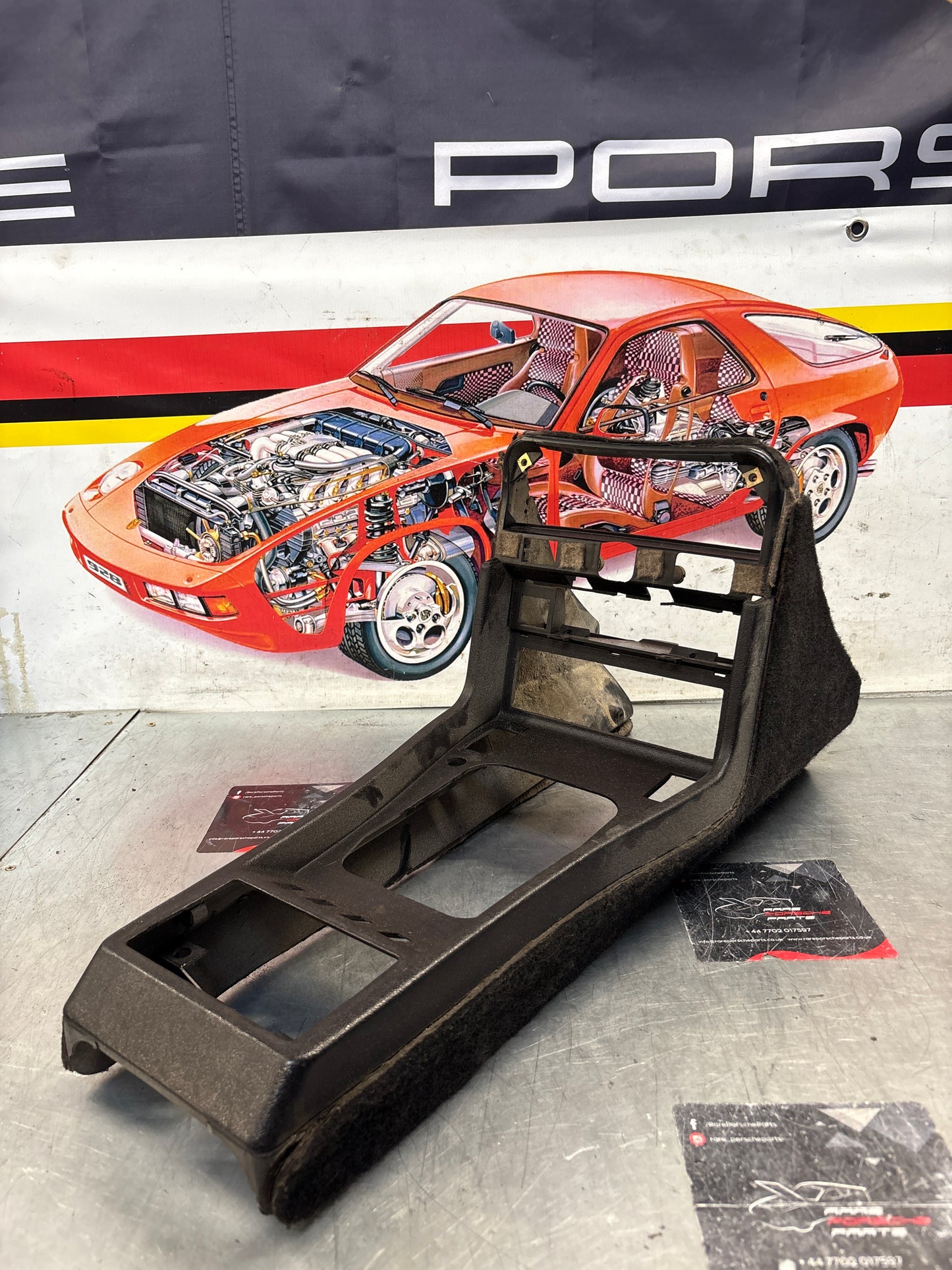 Porsche 924 944 centre console black with black carpet two switch hole 477857969 / 477857951 used