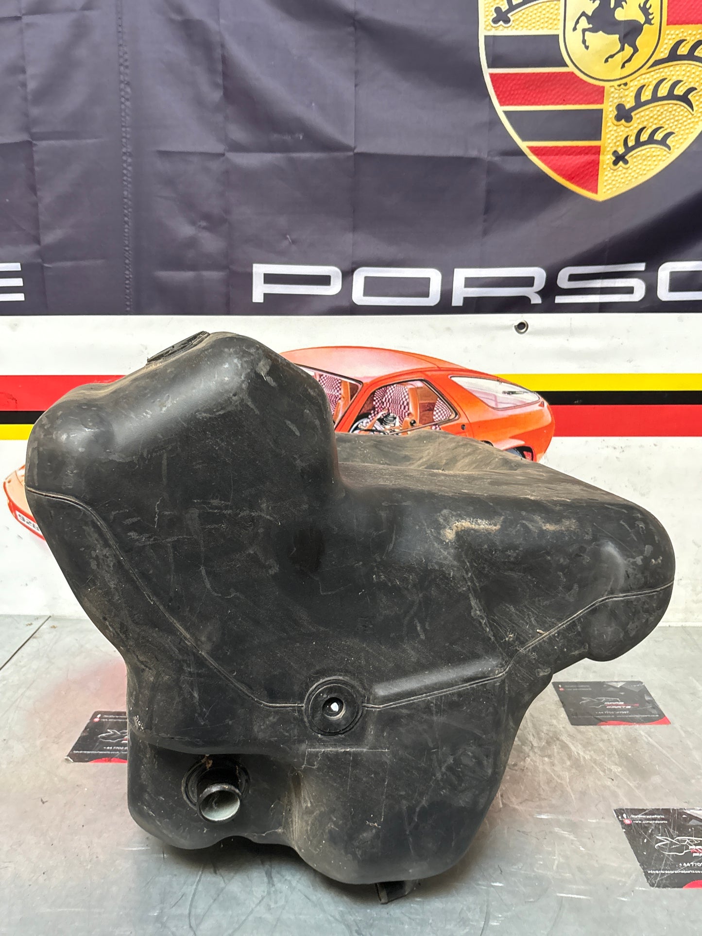 Porsche 911 993 964 RHD fuel tank, used 99320102200