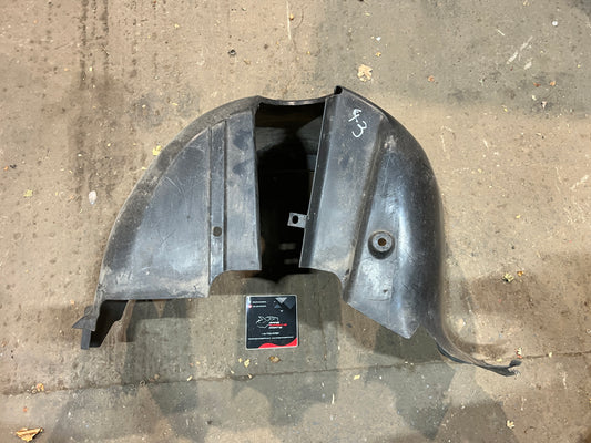 Porsche 944 from 85.5 wheel arch liner  Left, 94450438100 Used
