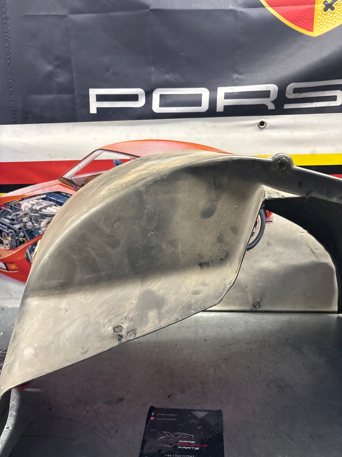 Porsche 928 wheel arch liner Left 92850438105 Used