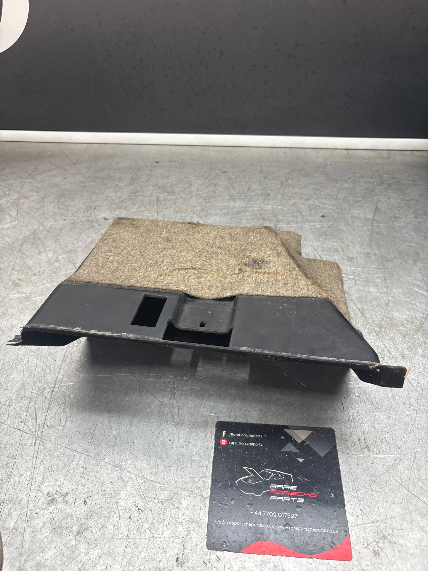 Porsche 944 glovebox, used RHD only! 94555204900