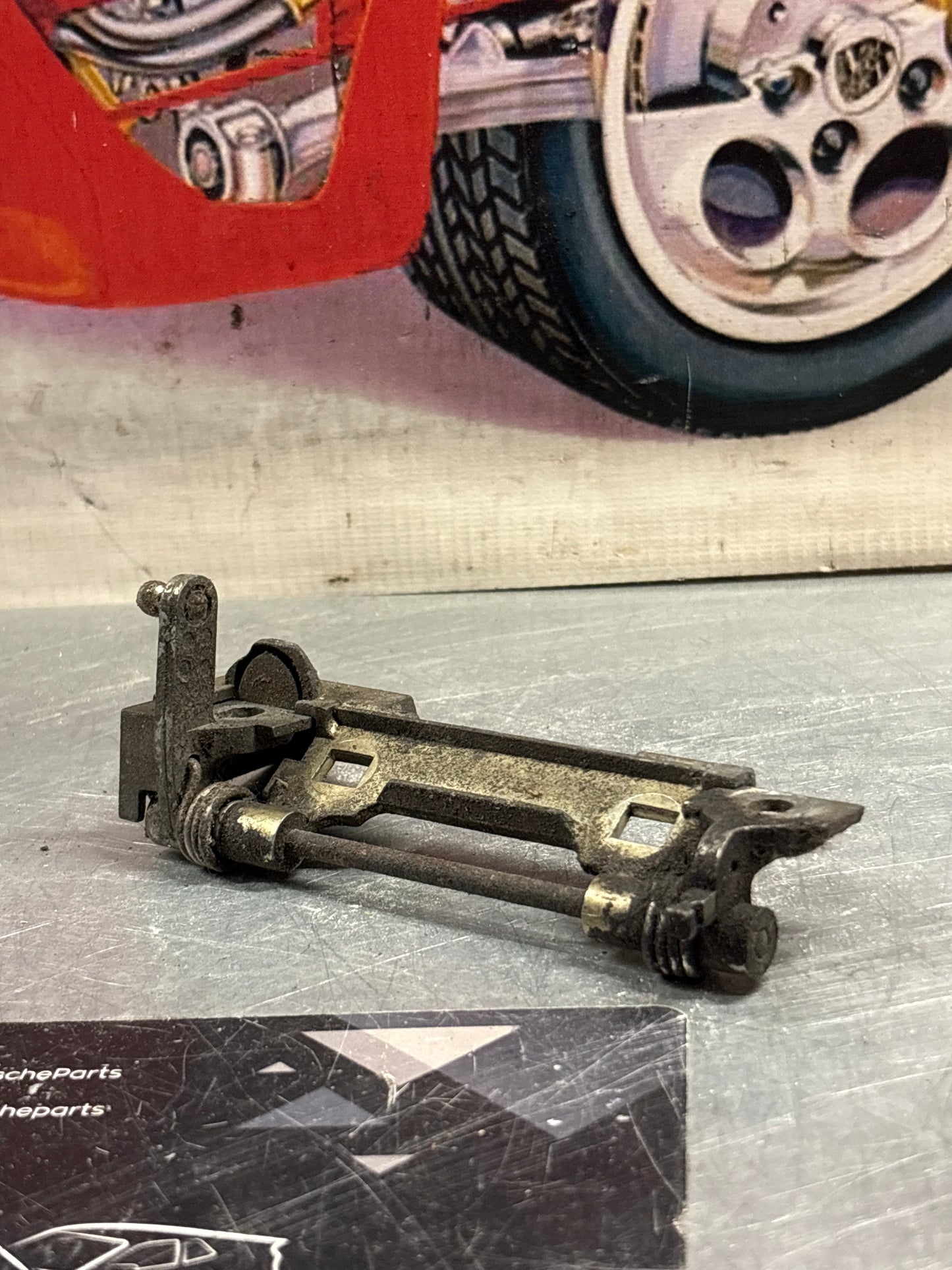 Porsche 928 black door handle assembly used, right 92853706404