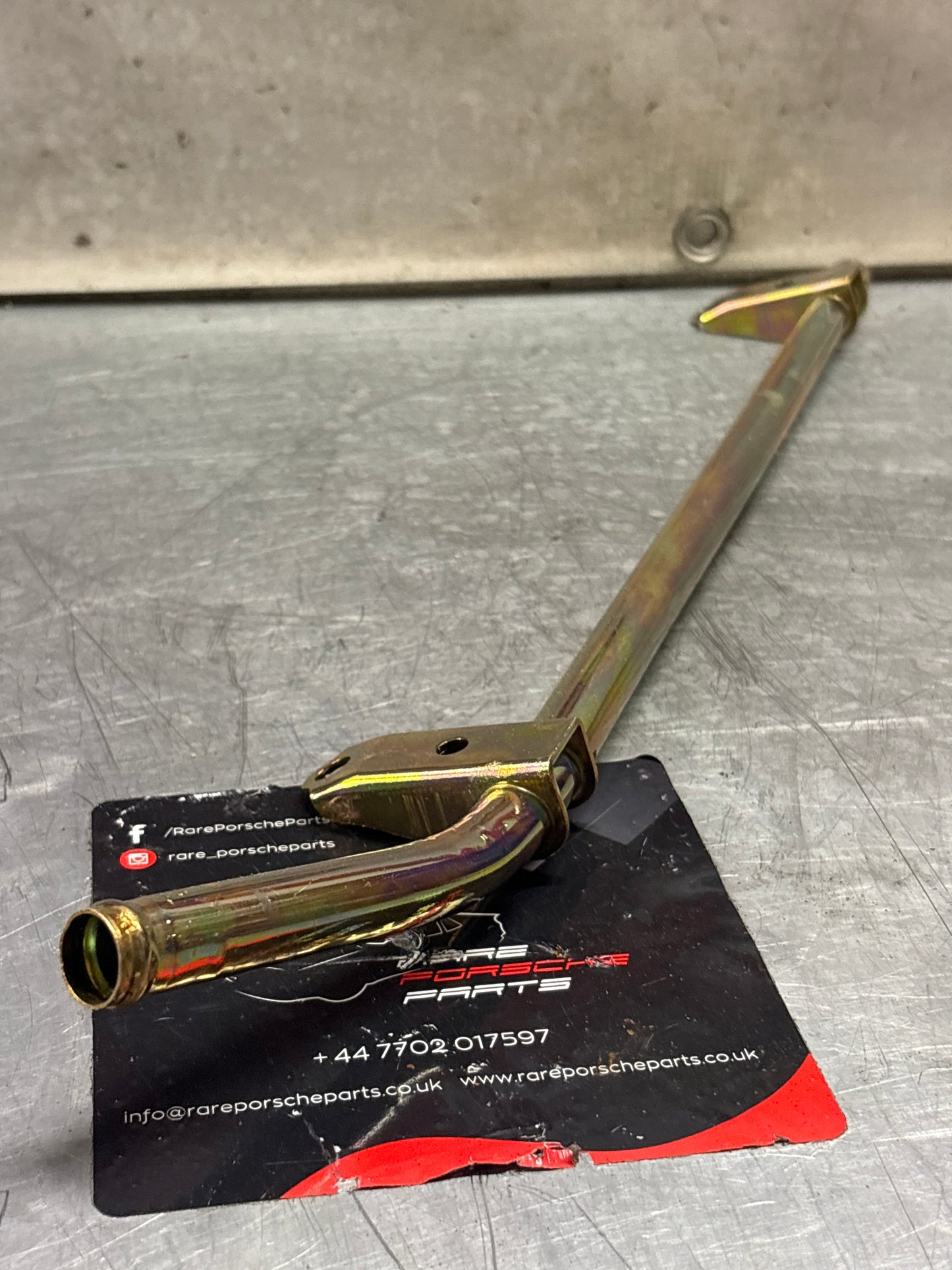 Porsche 944 2.5 924S water pipe on cylinder head 94410624302 refurbished