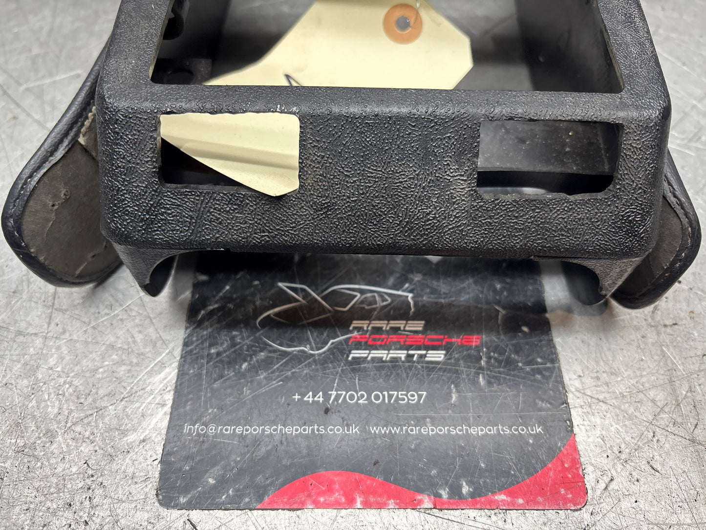 Porsche 924 centre console black, with one switch hole 477857951 / 477857969 used, black carpet