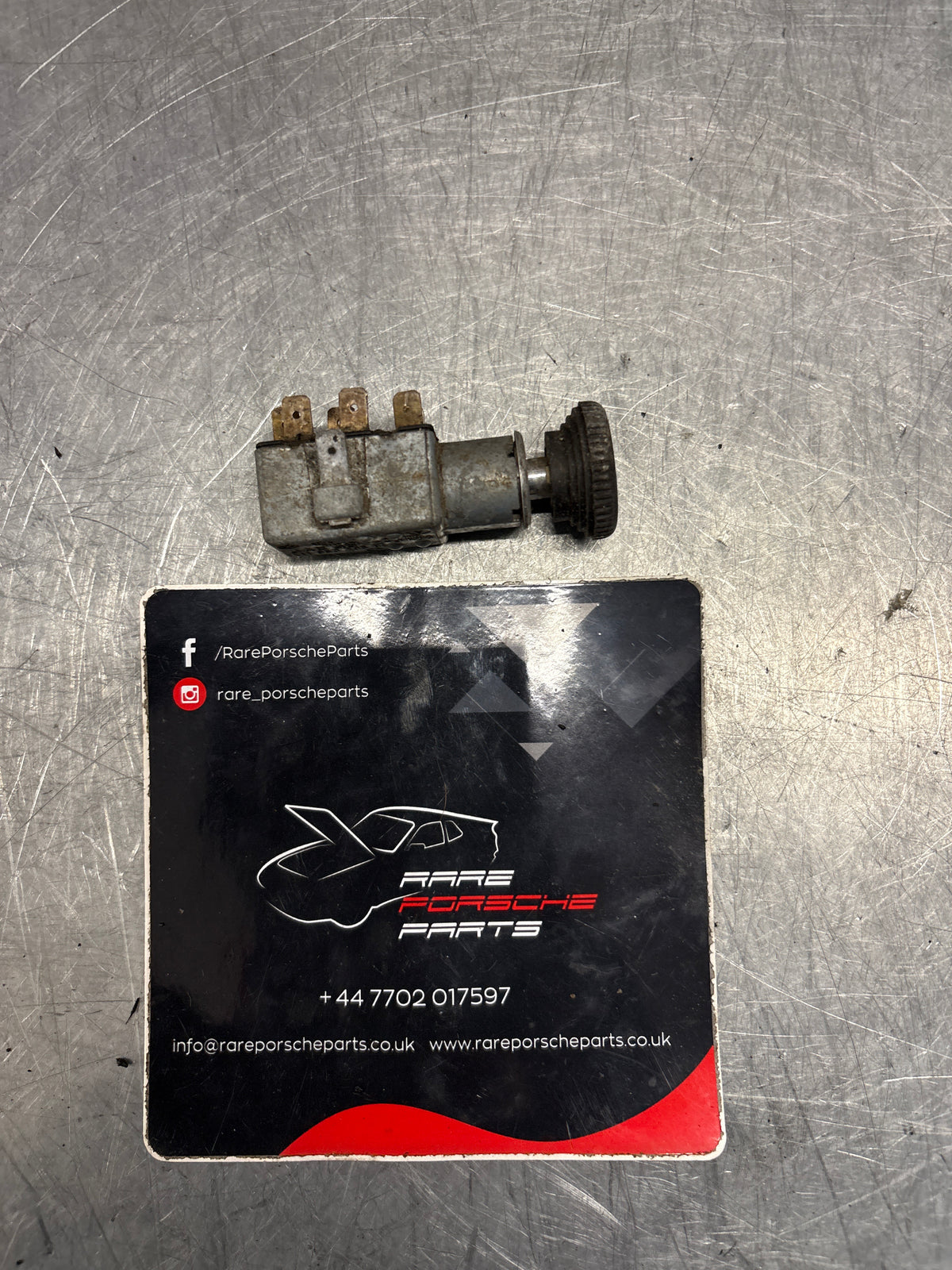 Porsche 914 emergency hazard switch, used 411953235B