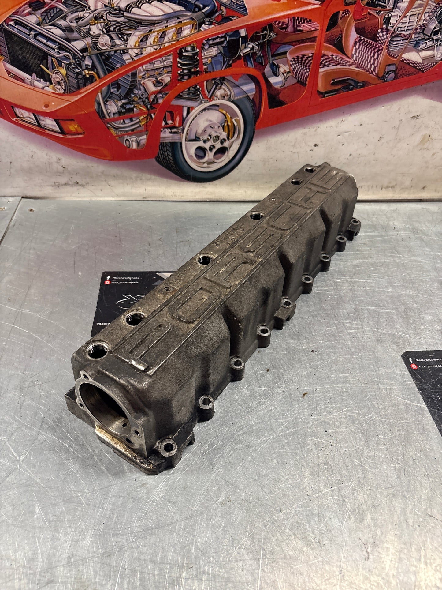 Porsche 924S 944 2.5 2.7 camshaft housing 9441052507R