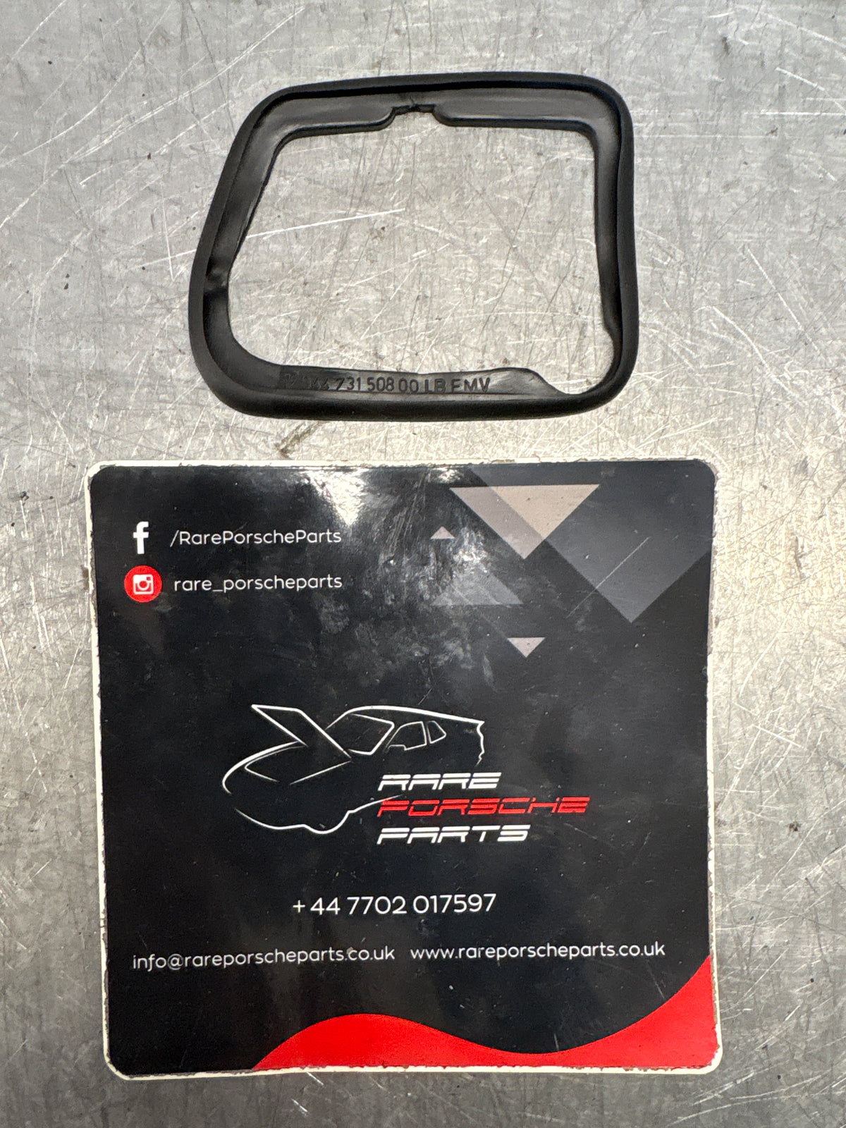 Porsche 924 / 944 early series 1 -85.5 mirror rubber gasket, LHD ONLY right Side 94473150800