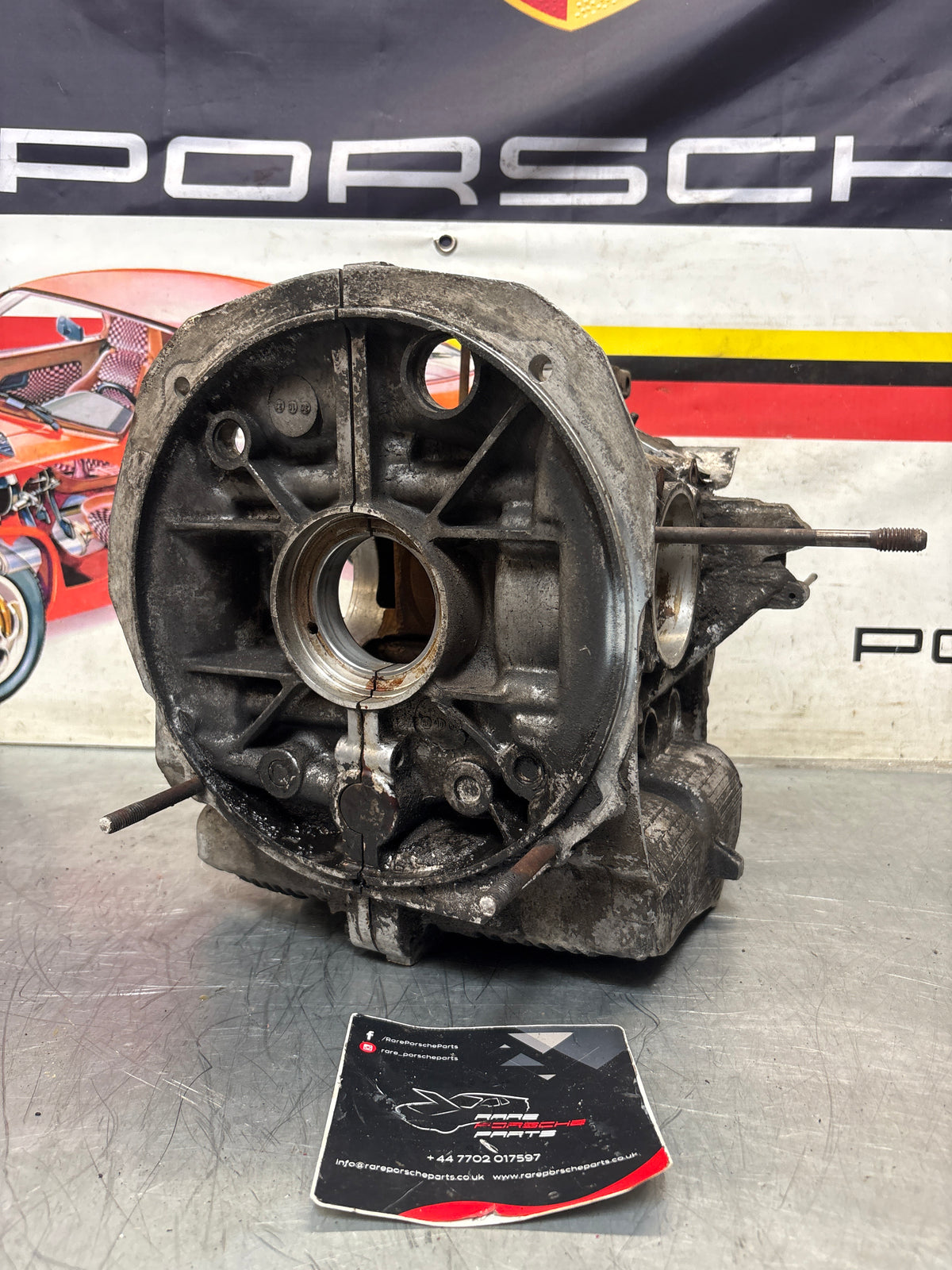 Porsche 914 1.8L engine case, used EC002622