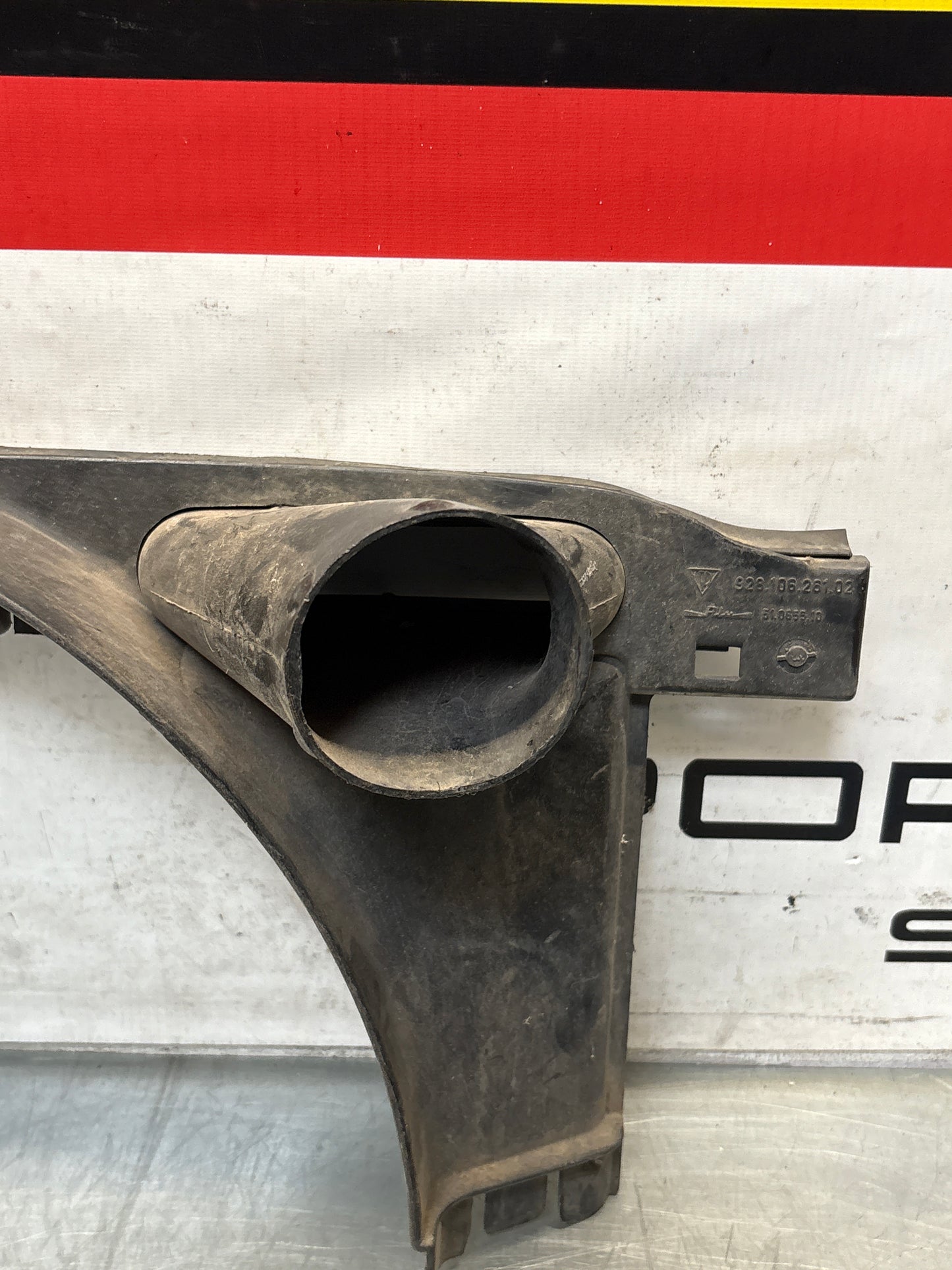 Porsche 928 S2 Upper Cooling Fan Shroud 92810626102 Top Fan Shroud