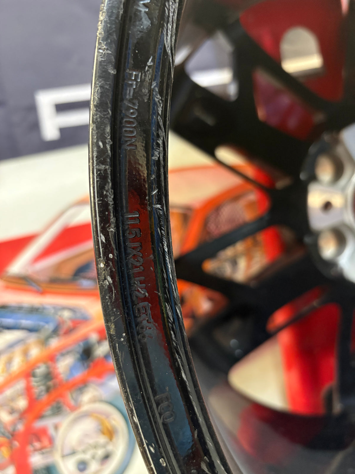 Porsche taycan sport turismo wheel, 9J1601025AM spares or repair