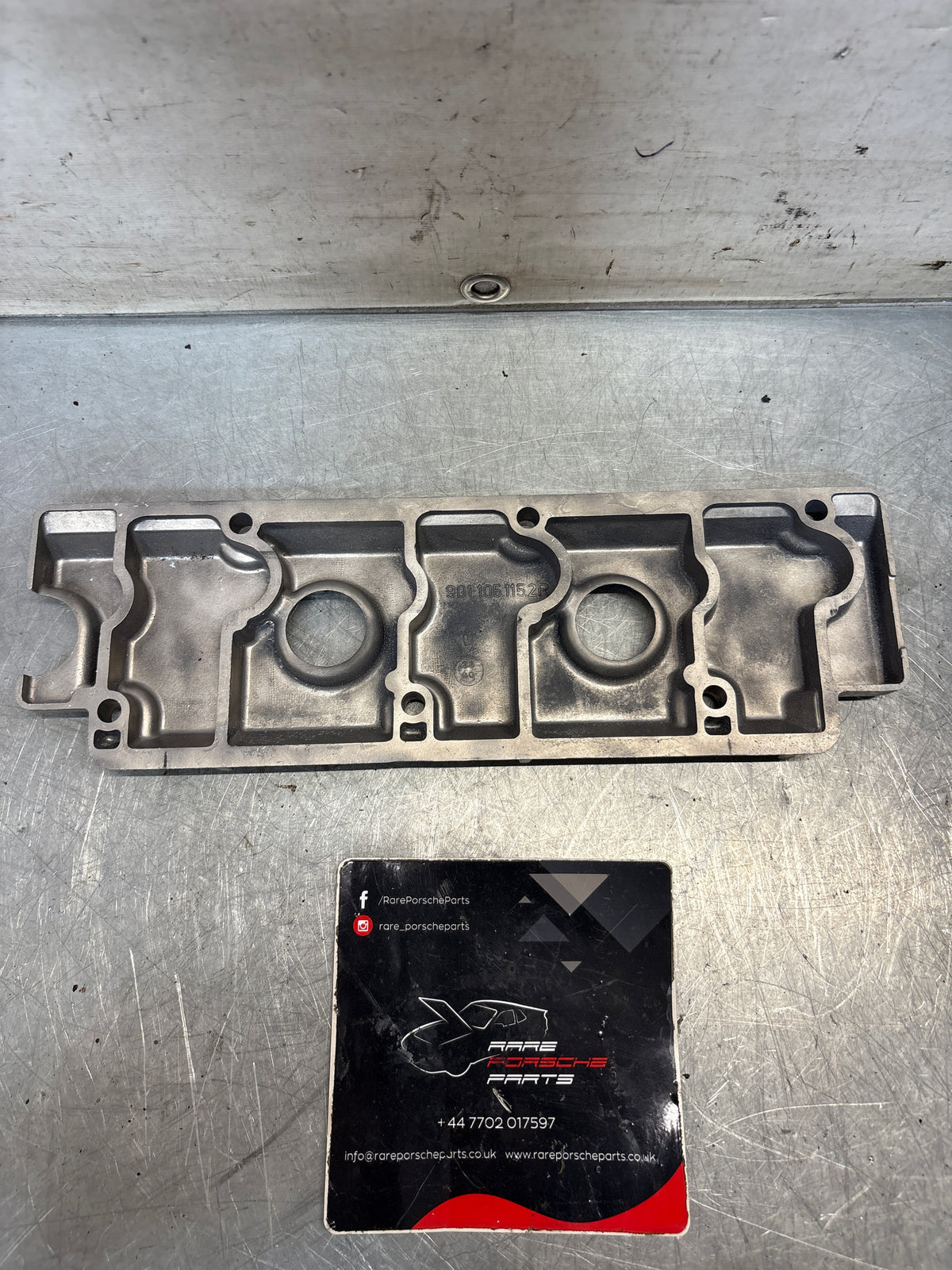 Porsche 911 930 / 914 valve cover, used 9011051152R
