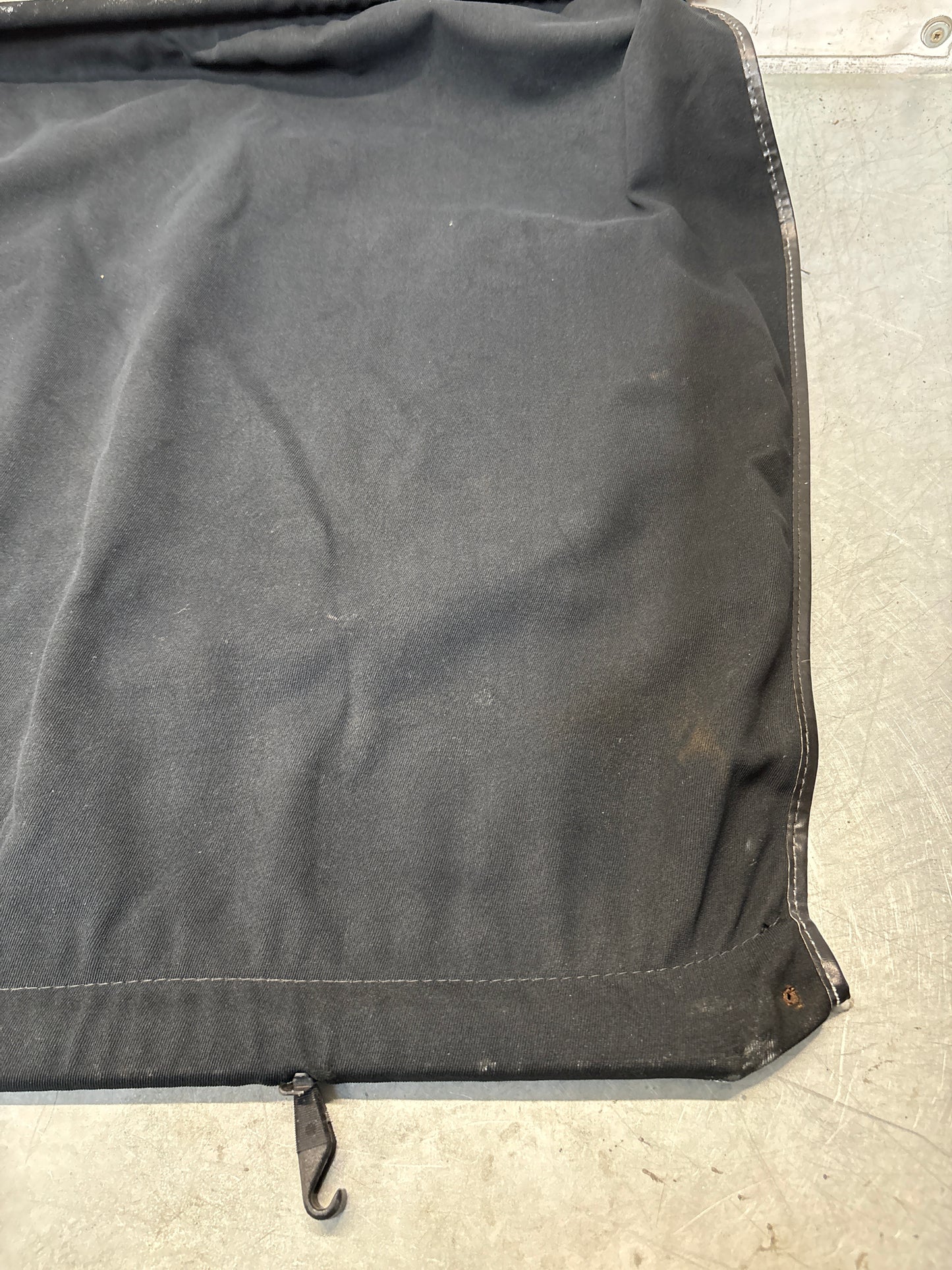 Porsche 944 89- / 968 Rear Luggage compartment cover, BLACK. For cars with rear seats, split 9445550270270G