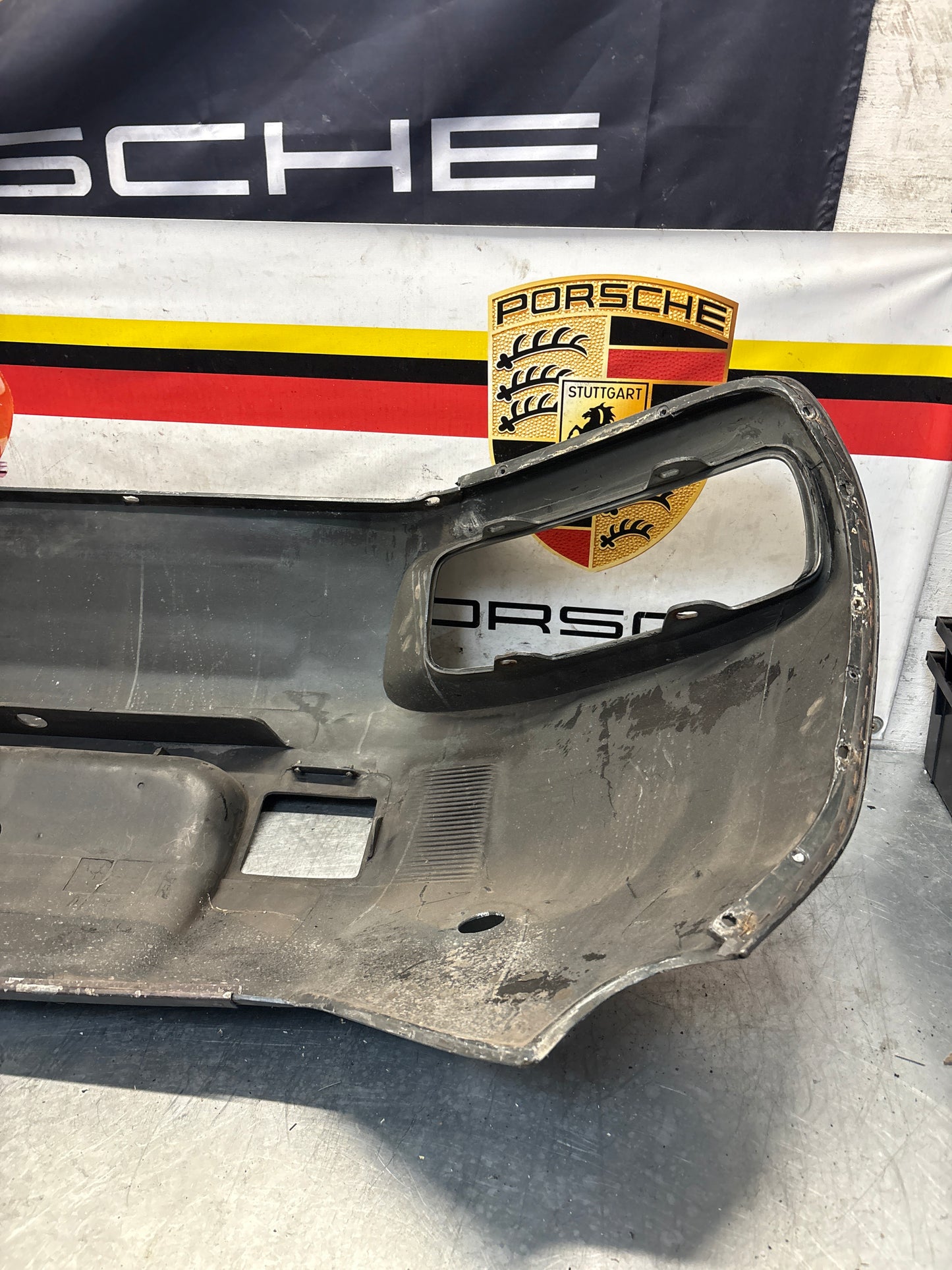 porsche 928 rear bumper, used 92850502303 / 474181