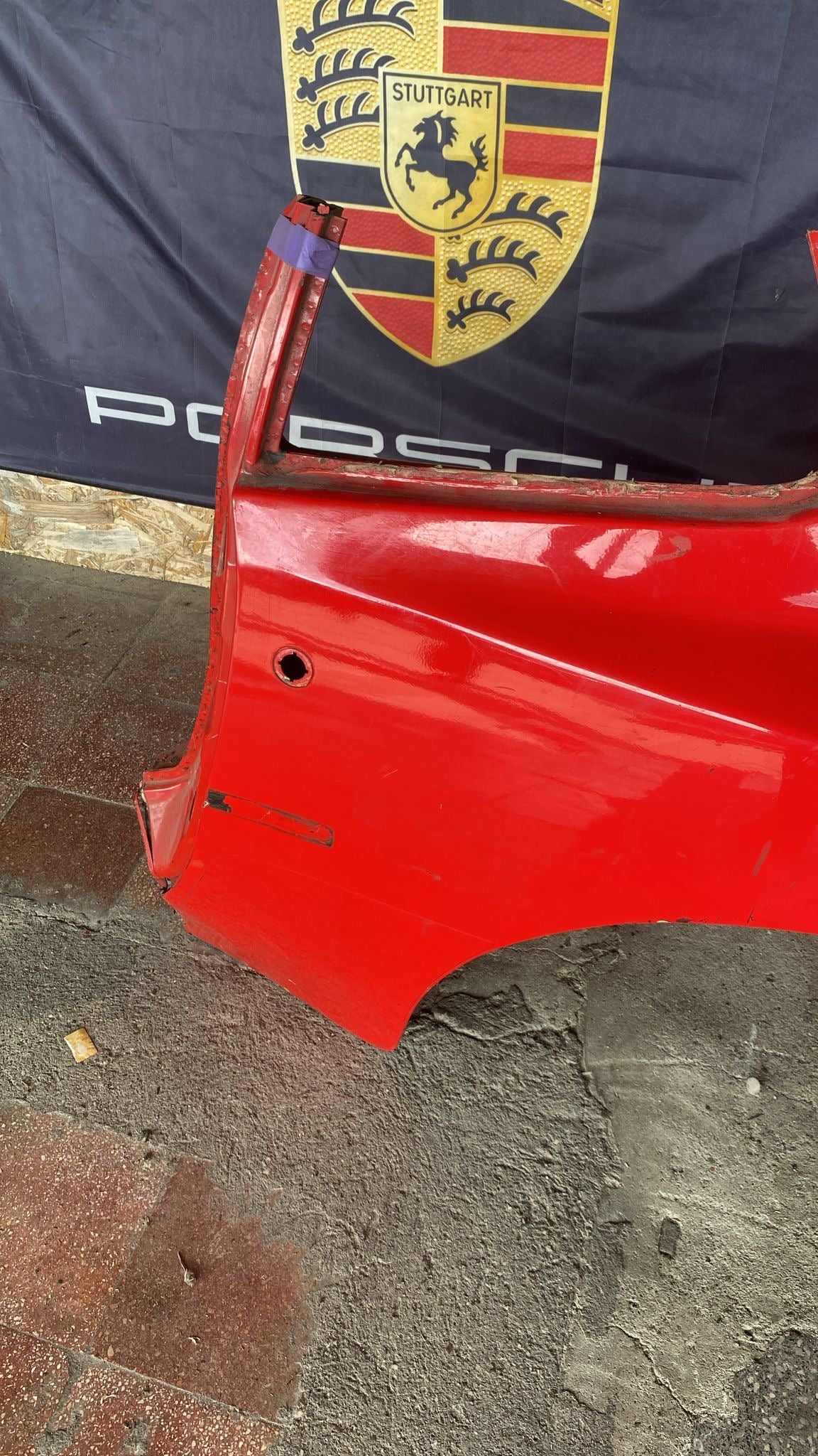 Porsche 944 left side cut, rear fender, 94450390303