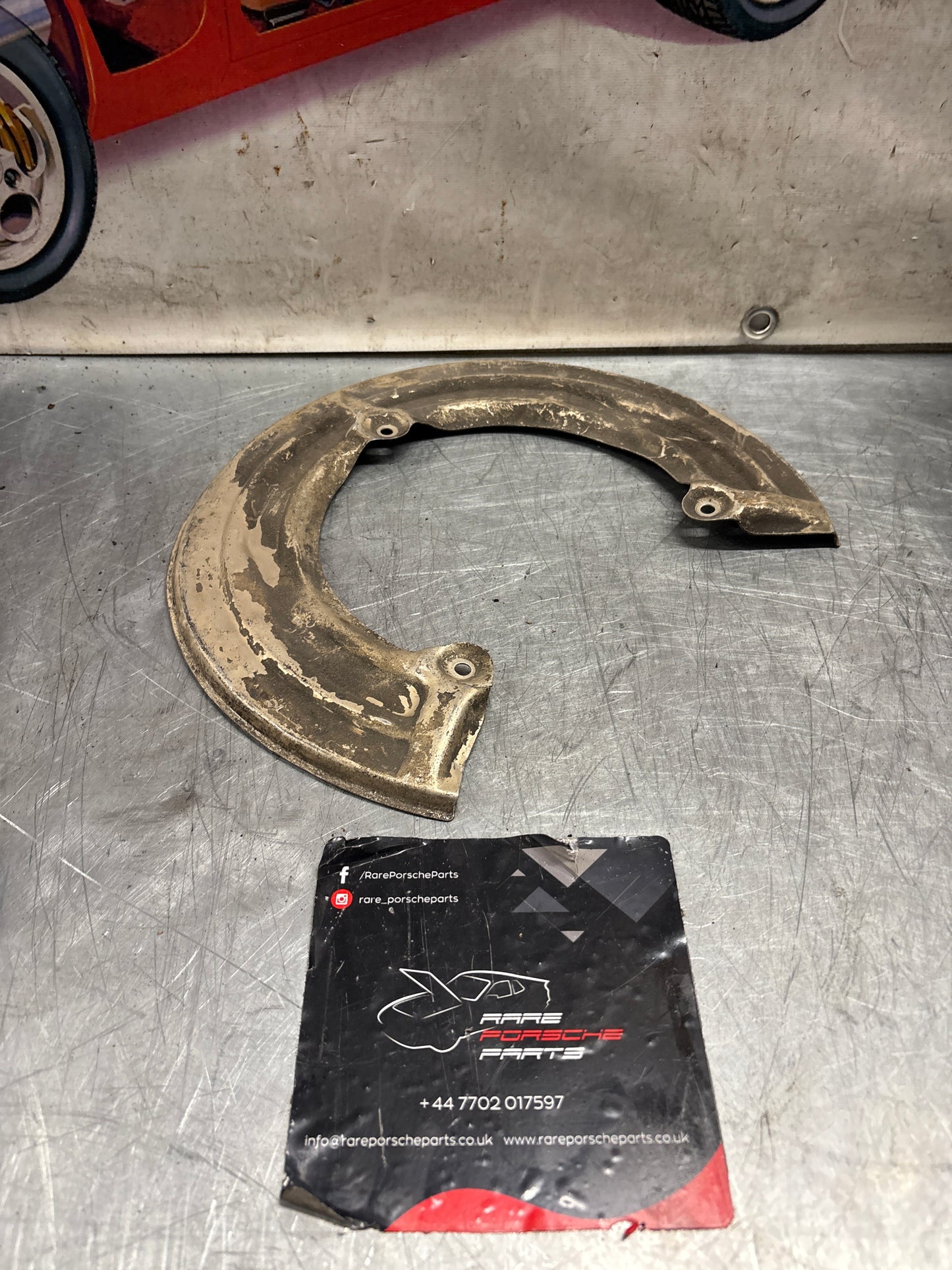 Porsche 944 / 911 rear disc backing plate 95135280100 / 96435280101