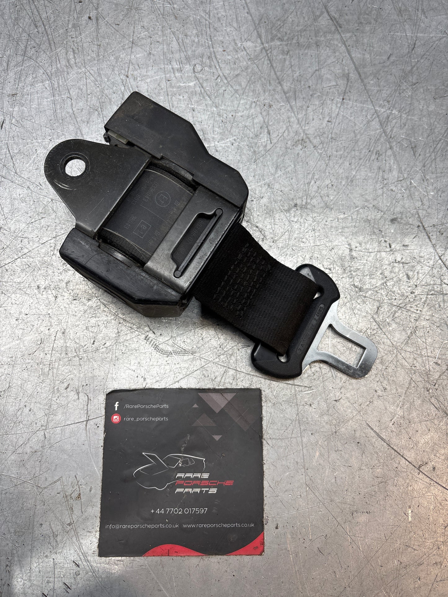 Porsche 928 rear left N/S seat belt 92880301507 used