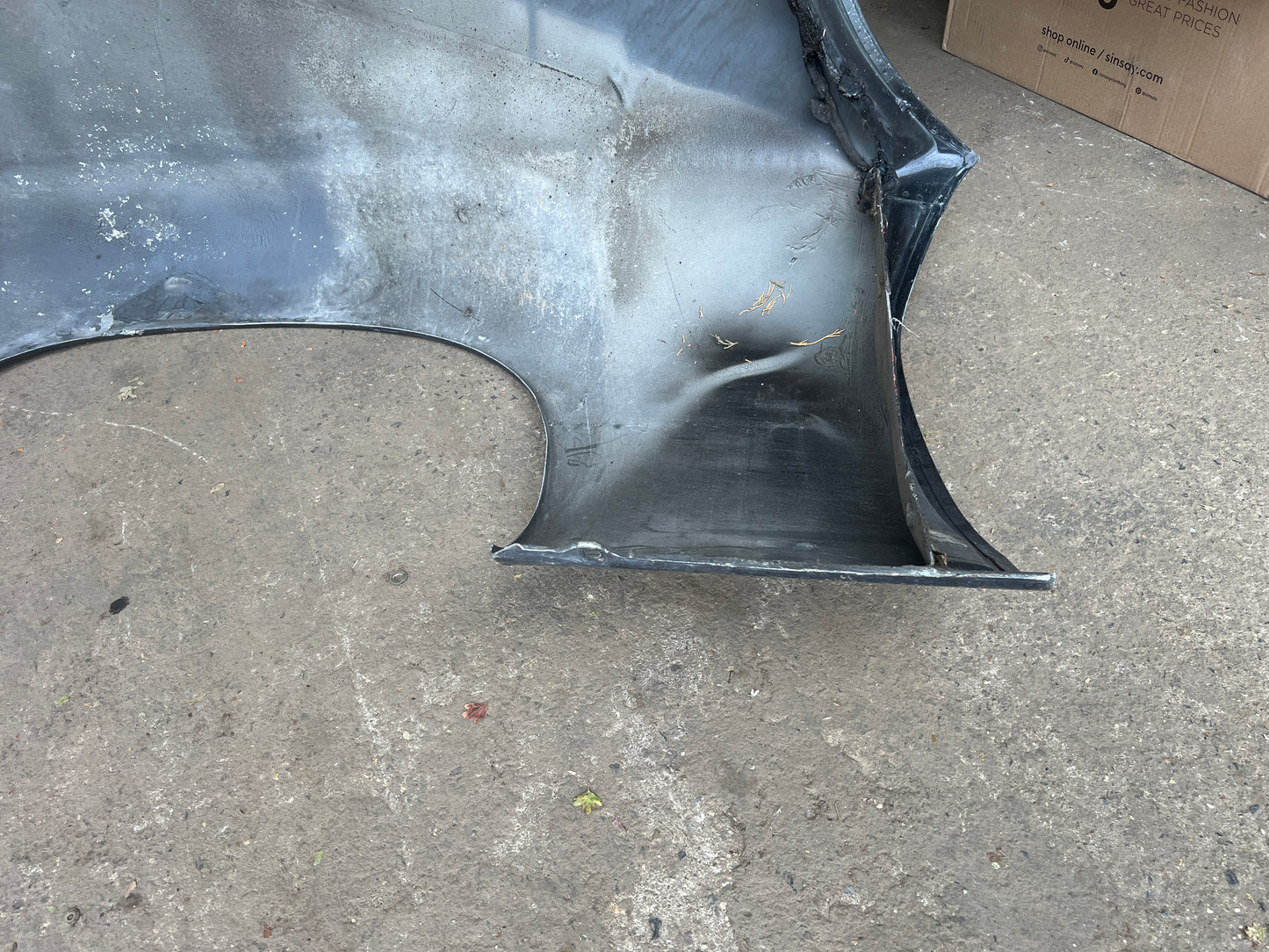 Porsche 928 -87 front right wing, used 92850301202