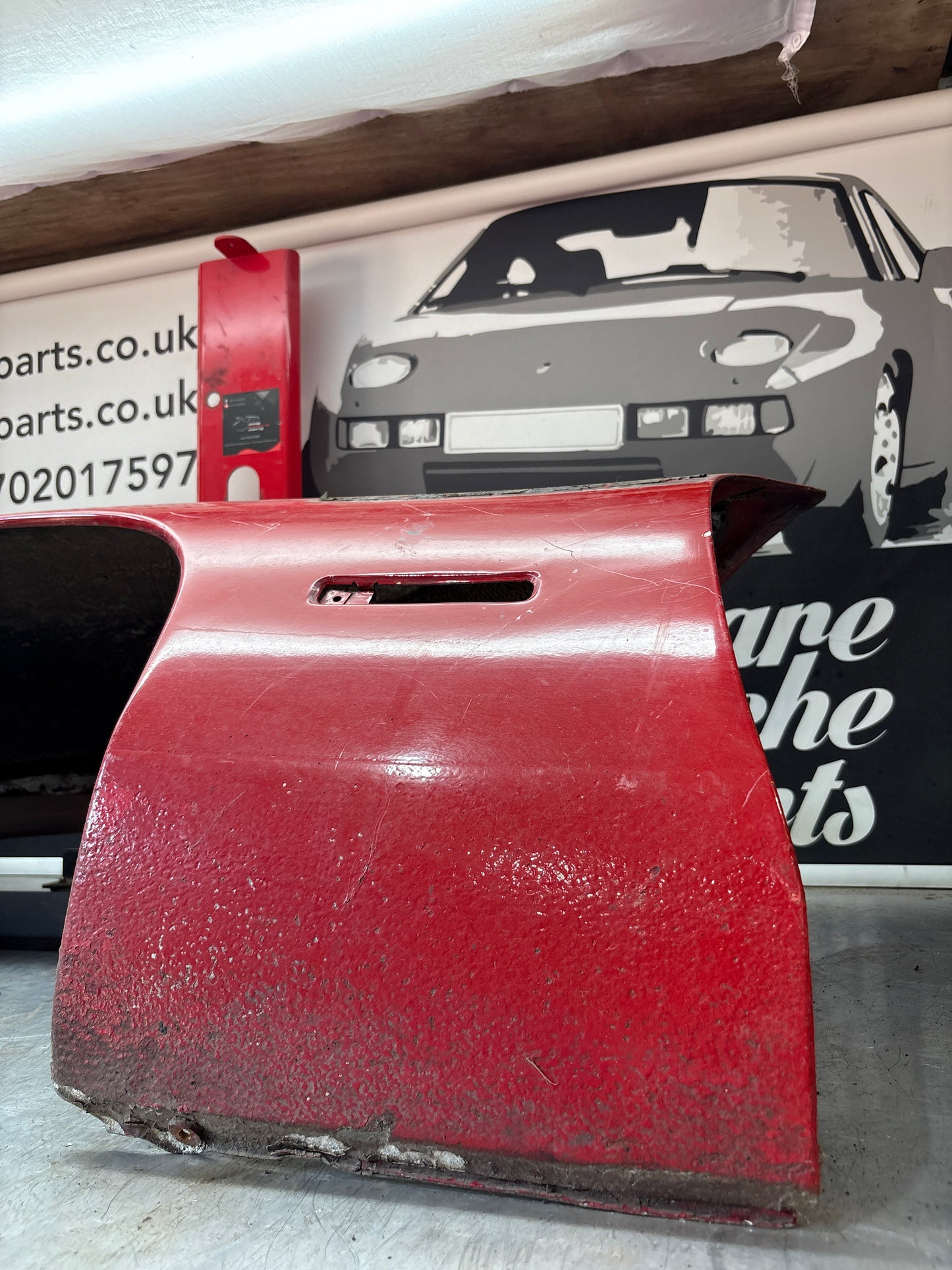 Porsche 928 -87 front left wing, 92850301103 used