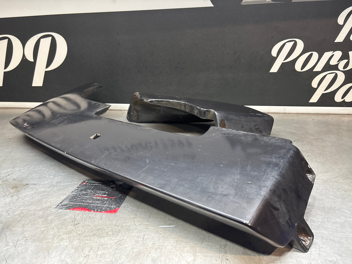 Porsche 944 spoiler posteriore inferiore/splitter/mantovana 95150405200 95150405100 usato